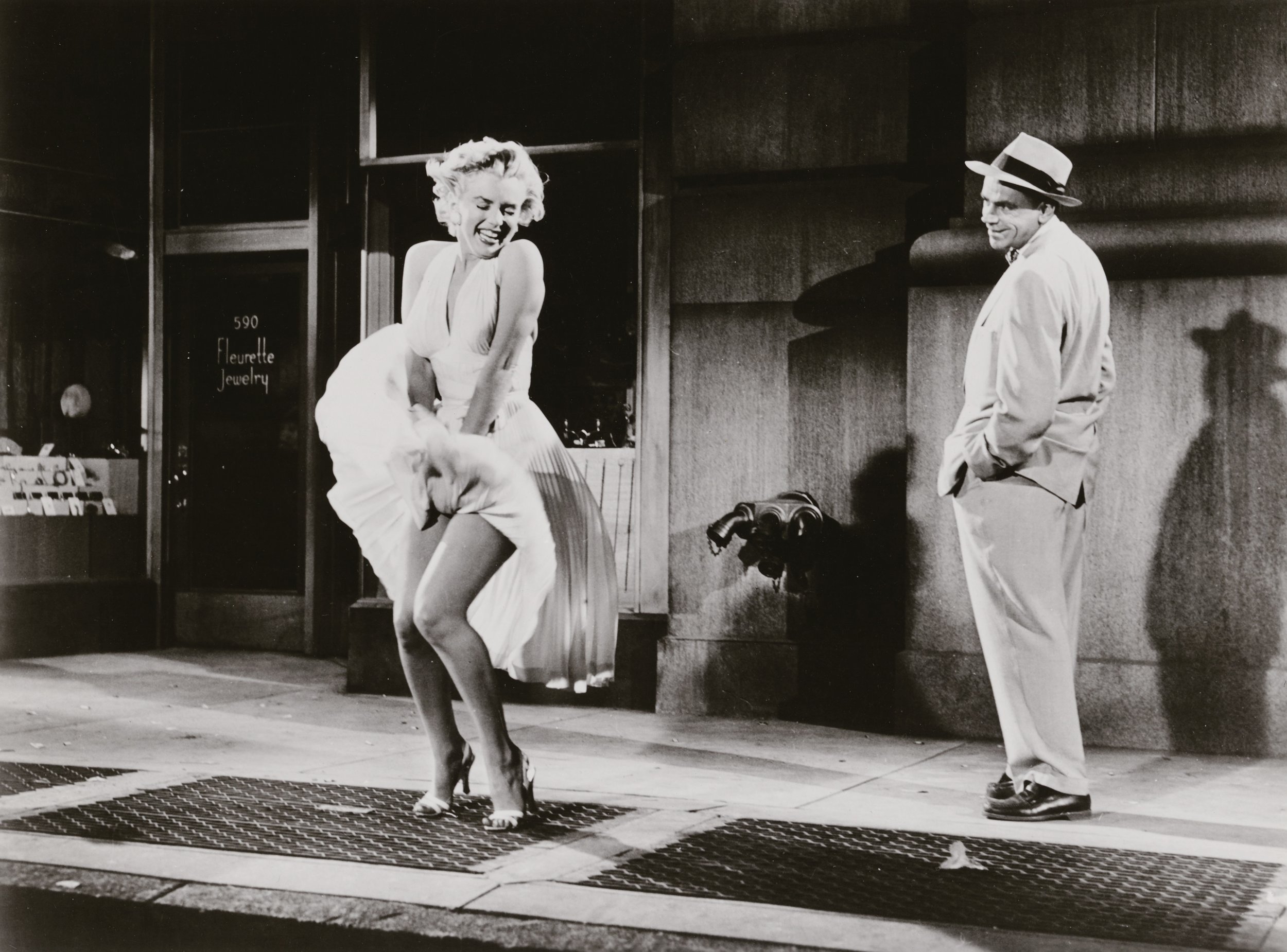 Sam ShawMarilyn Monroe und Tom Ewell in Das verflixte siebente Jahr, Regie: Billy Wilder, 1954C. Sam Shaw Inc.- licensed by Shaw Family Archives, Privatsammlung