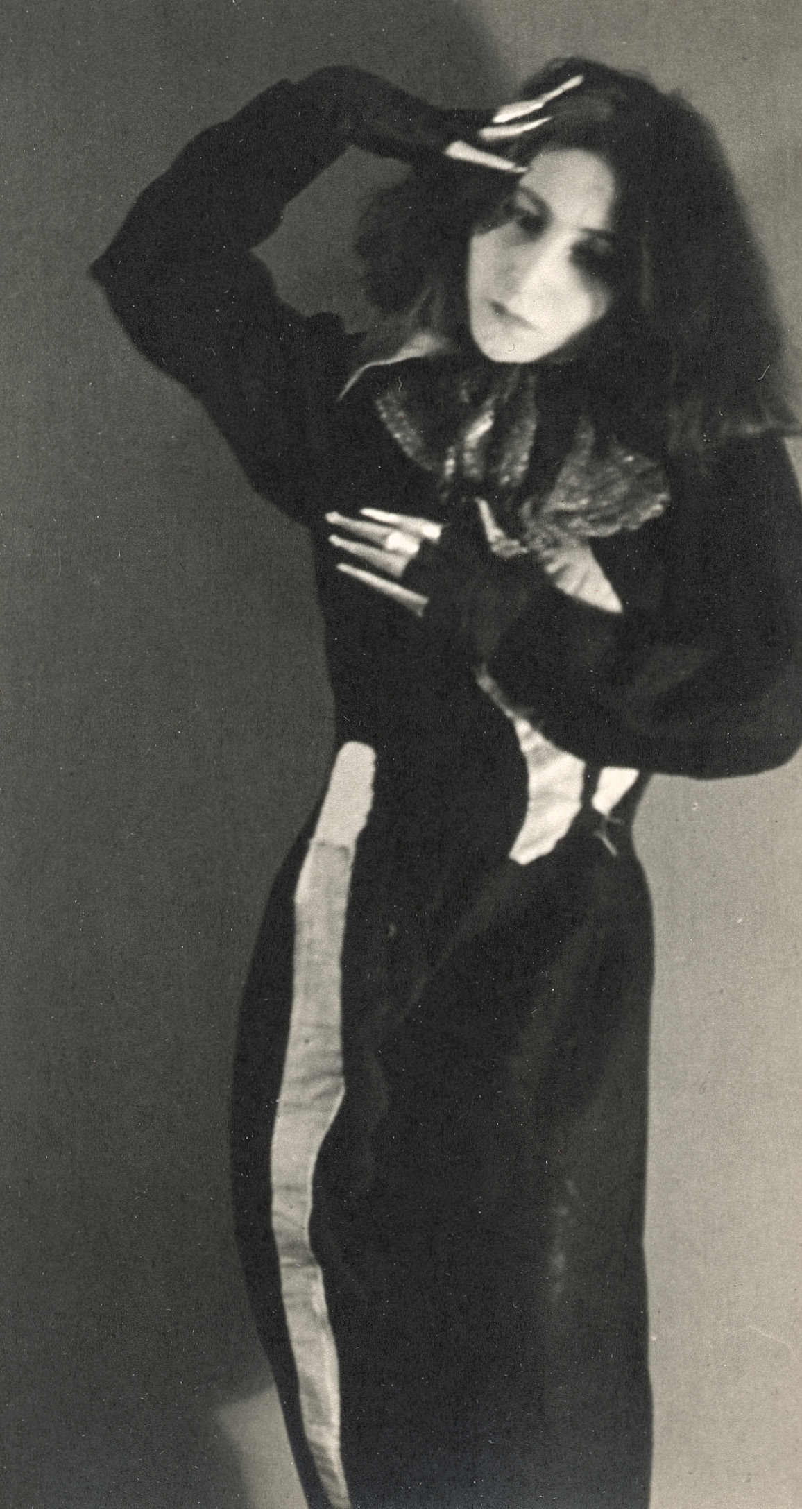 Martin Imboden Die Tänzerin Gertrud Kraus, um 1929, Silbergelatinepapier, Albertina, Wien