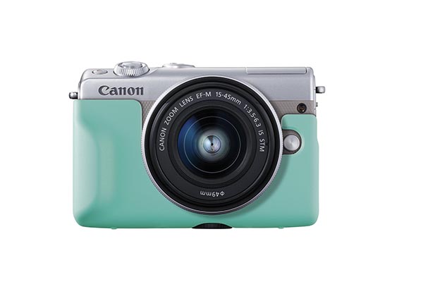 EOS M100_Gray_Front_LightBlue_Jacket_EF-M_15-45mm_IS_STM.jpg