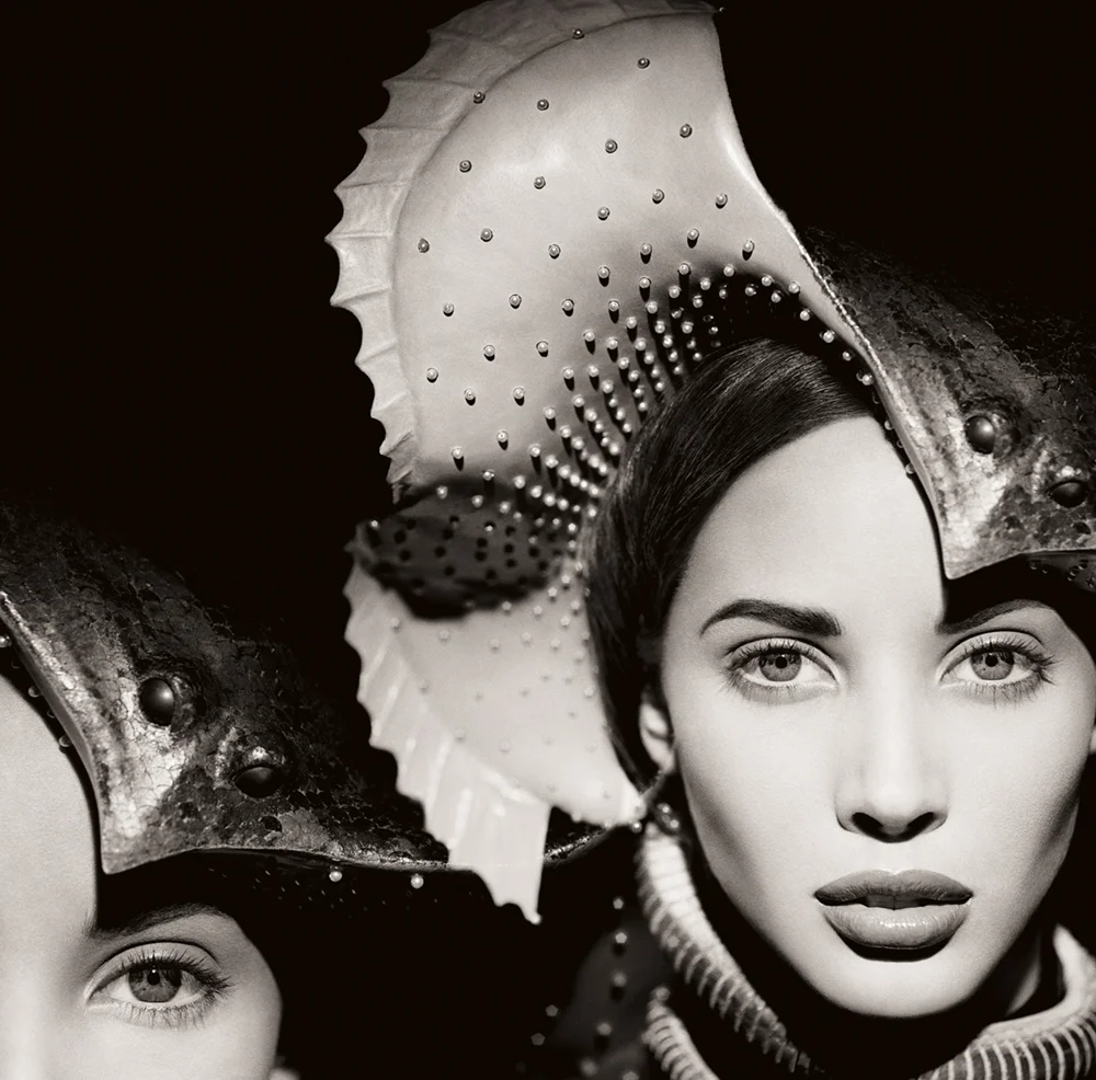 Christy Turlington, Manta Ray, The Surreal Thing, Series, New York, 1987 Photo © 2017 Matthew Rolston Creative, Inc. All rights reserved. www.hollywoodroyale.com