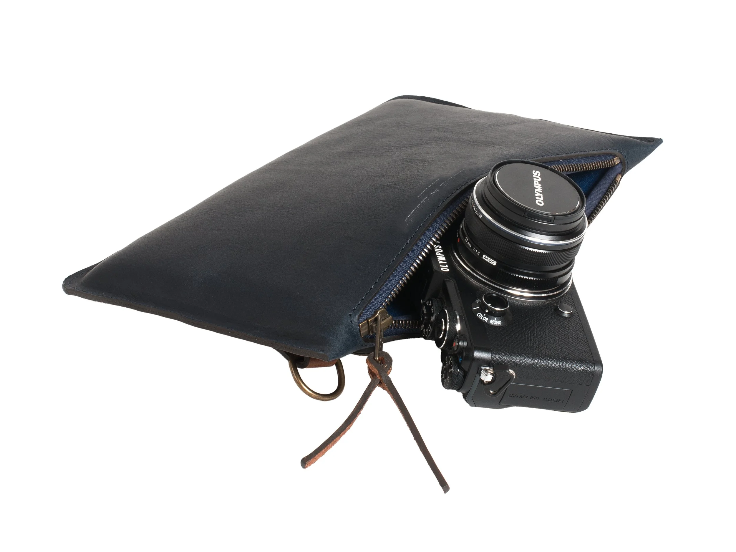 ACCESSORIES_Prades_BDC_Camera Pouch_PEN-F__ProductAdd_001.jpg