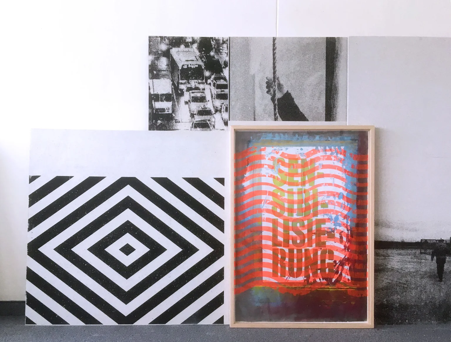 Michael Wegerer "Maze", 2017/18 Assemblage, Siebdruck, Gipsplatten, Glas, Papier, 100x150cm SerieMAze (c) Michael Wegerer, Fotografin (c) Sabina Bundurus