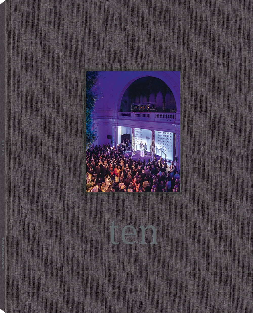 © TEN - Prix Pictet, erschienen bei teNeues, € 40, www.teneues.com , © 2018 courtesy of The Prix Pictet Ltd. www.prixpictet.com , www.pictet.com , Photo © Magnus Arrevad