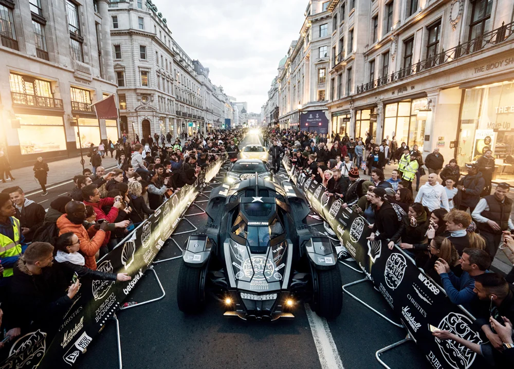 Batman arrives in London Photo © Oskar Bakke