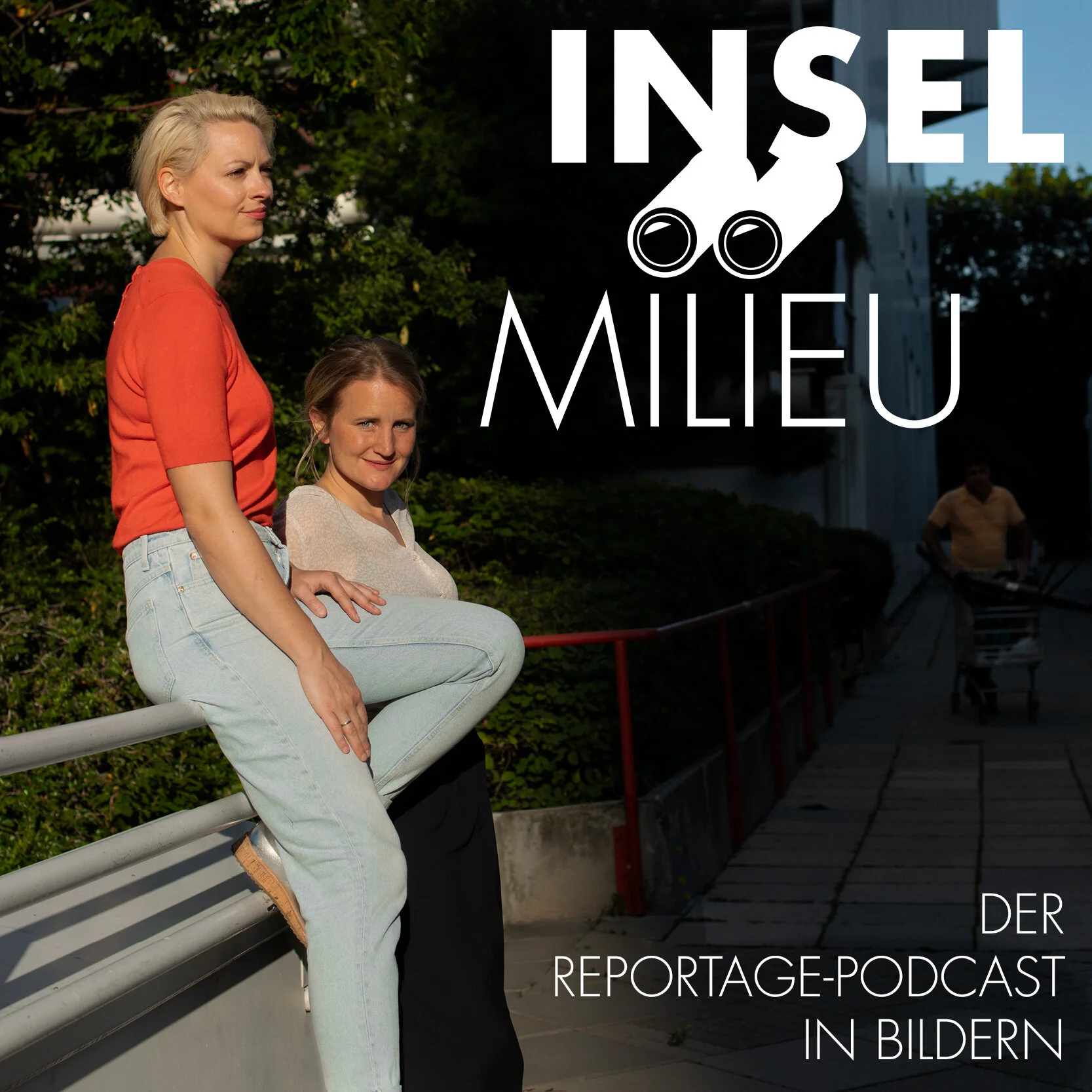 Inselmilieu Podcastcover mit Julia Breitkopf (vorne) und Jana Mack (hinten)