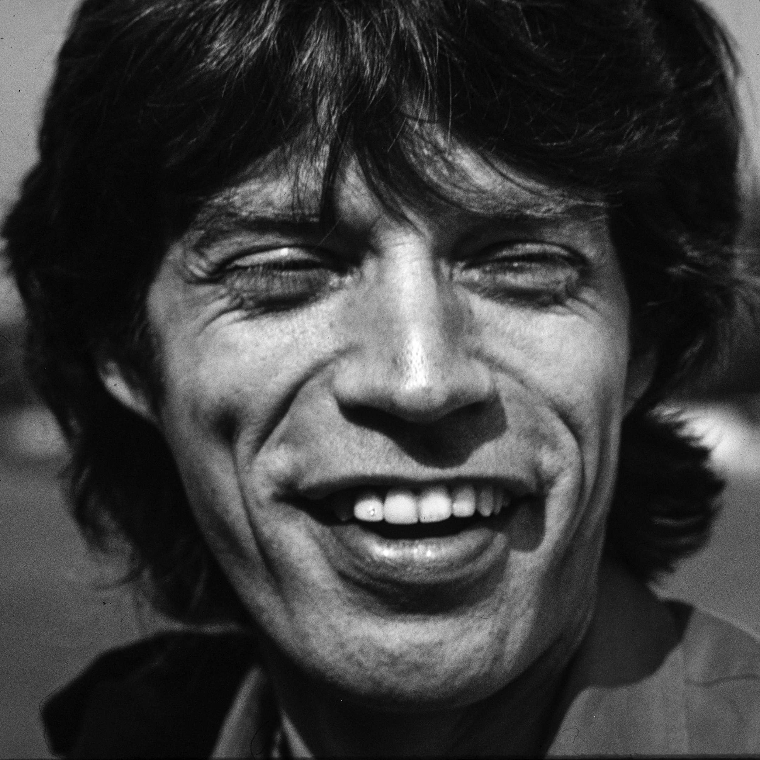 Mick Jagger with smile and diamond Paris, 1982, Start me up-Tournee © Alberto Venzago