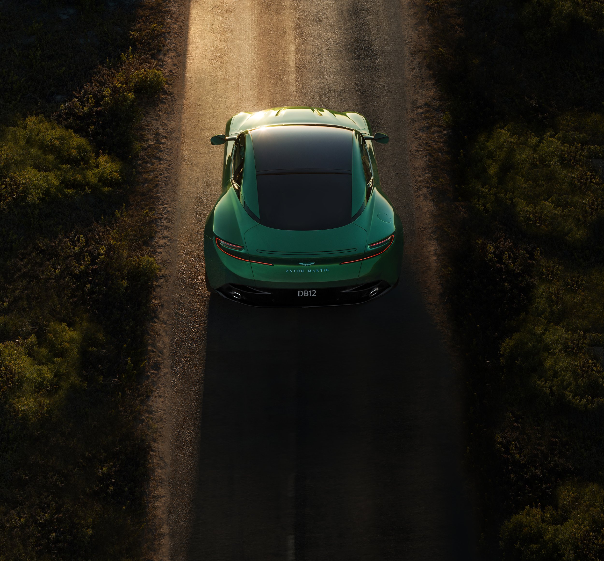 The New Aston Martin DB12_29.jpg