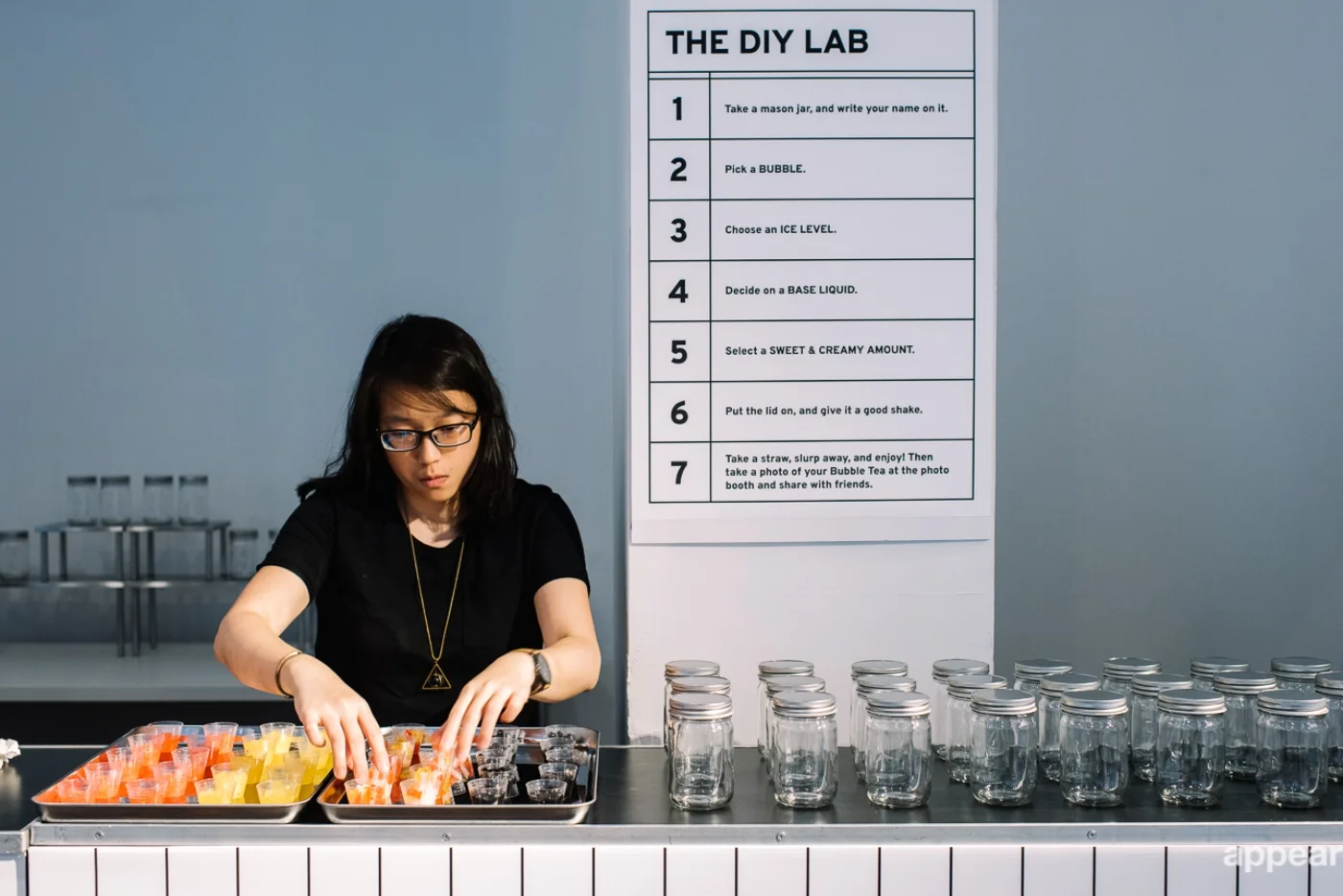 Visitors could make customized bubble tea base on their choices. Photo credit: AppearHere