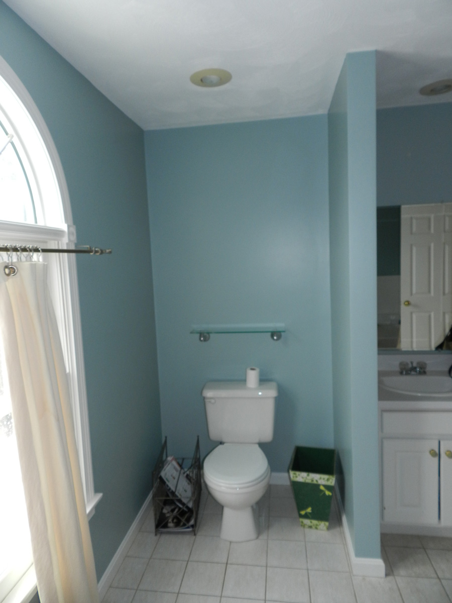 BATHROOM BEFORE
