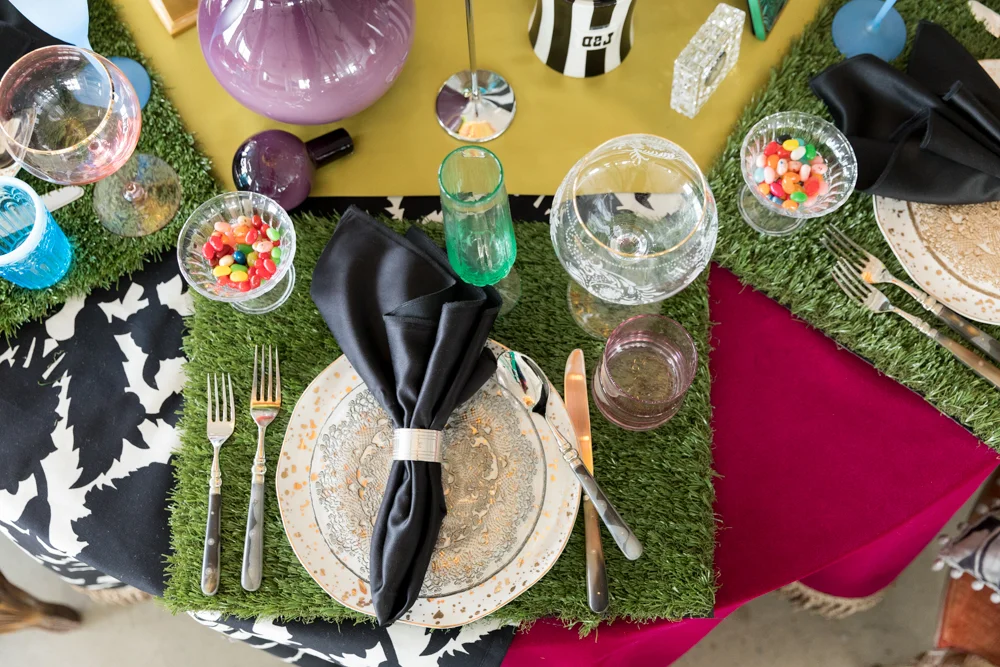 heading-home-dinner-tablescape-alice-wonderland-duffy-design.jpg
