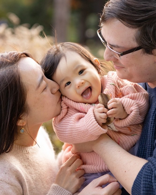 Posting sessions from last year realizing I get to see all of these families again so soon! One of my fav parts is getting to see kids every year and how much they&rsquo;ve grown and changed 🥰