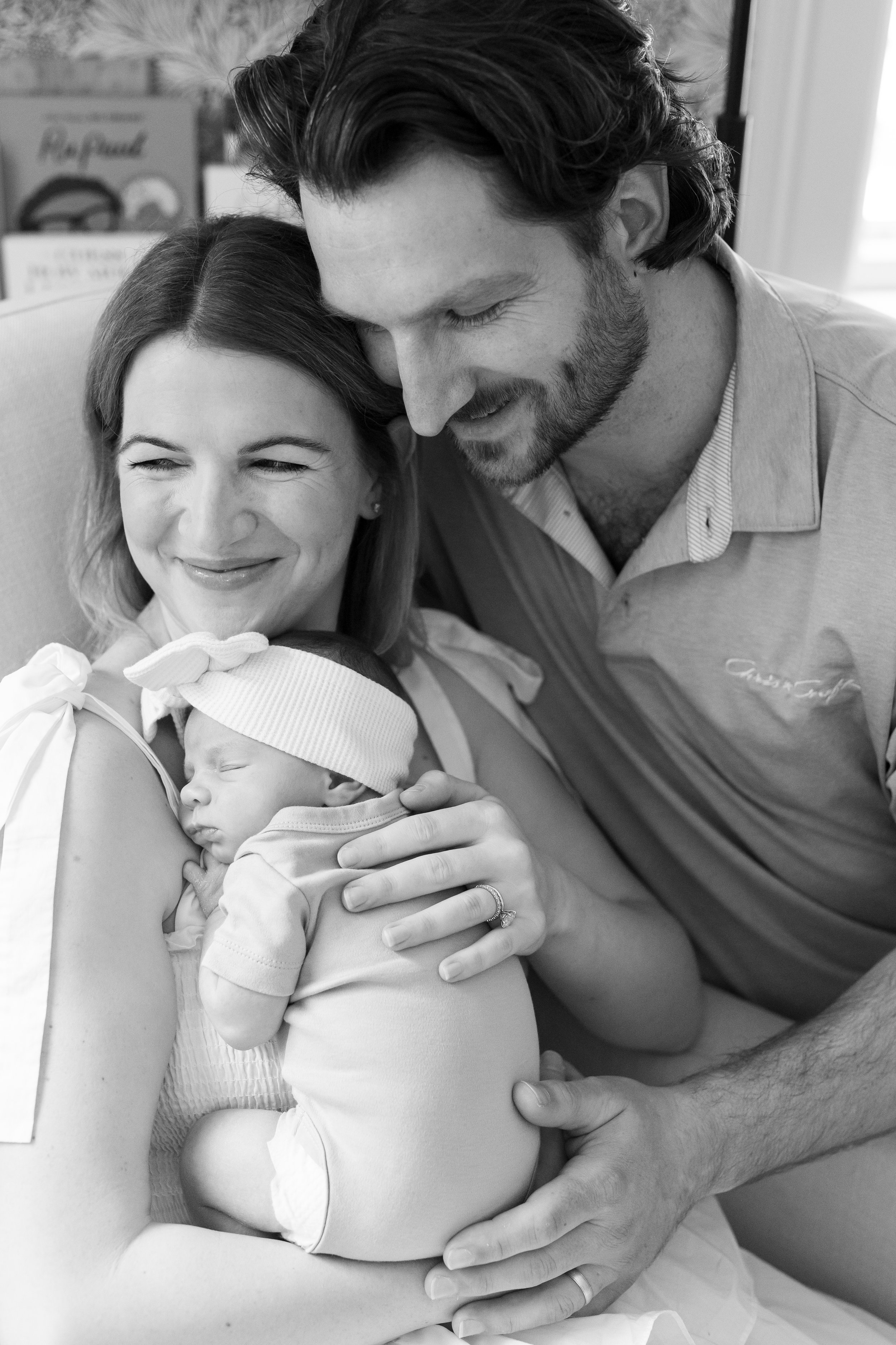 black-and-white-newborn-photoshoot-boston-photographer