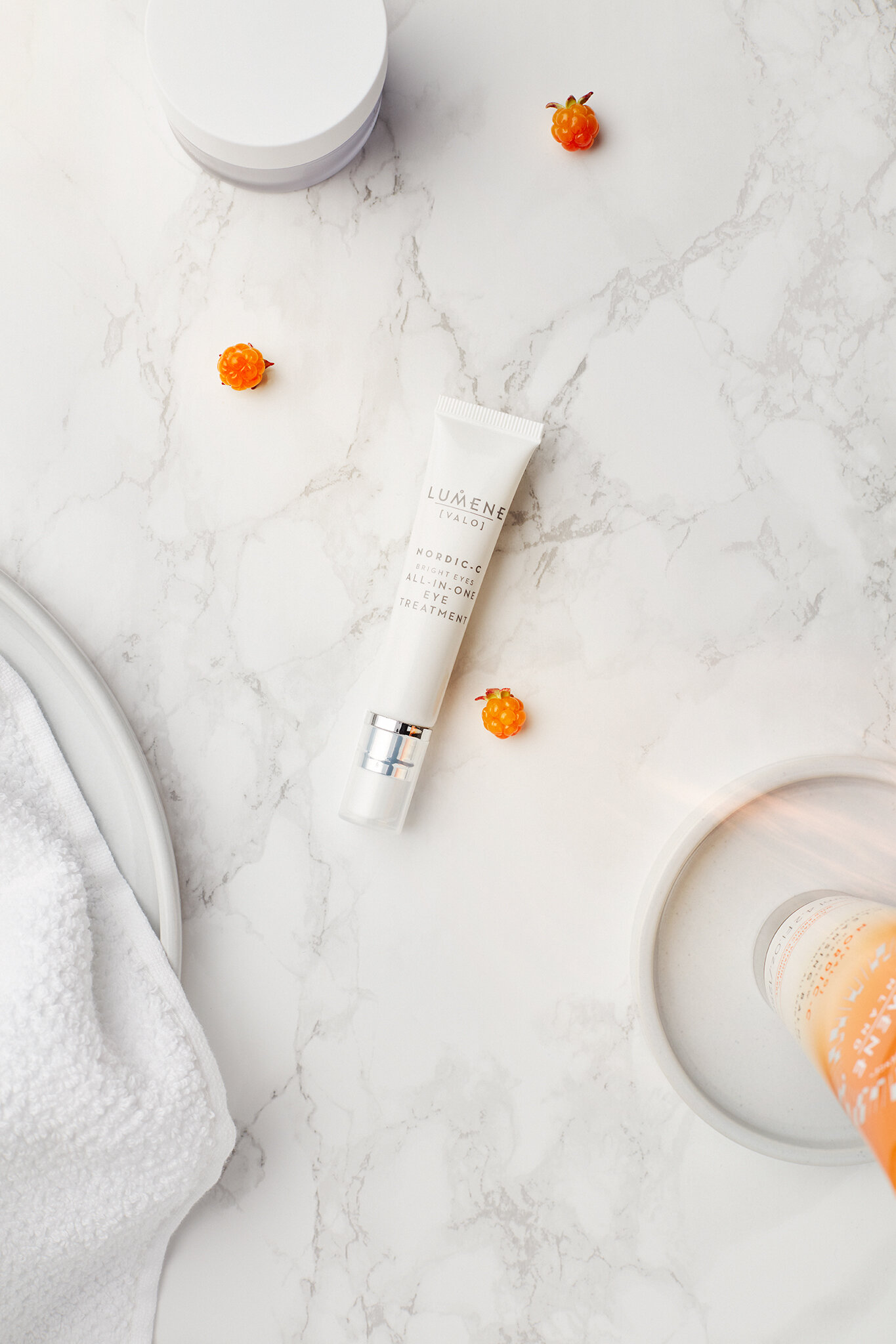 Lumene_Nordic-C_All-In_One_Eye_Treatment_ottoturunen.jpg