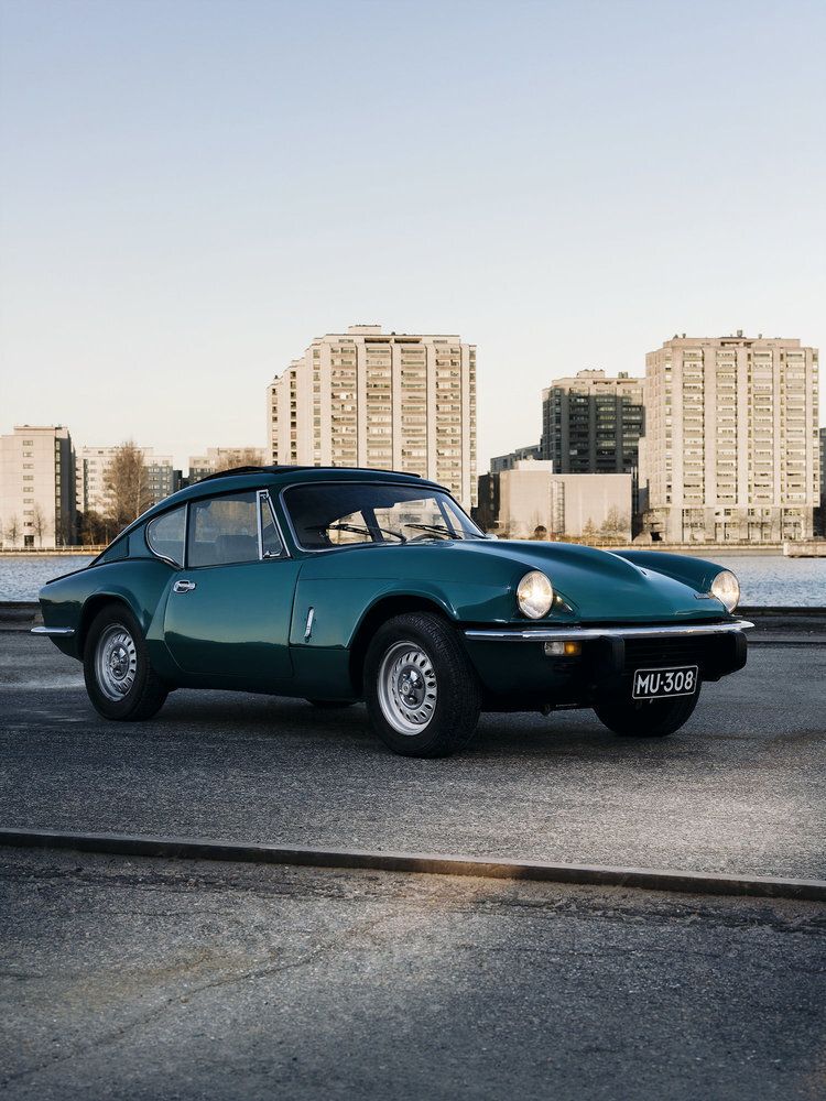Triumph_V1_web.jpg