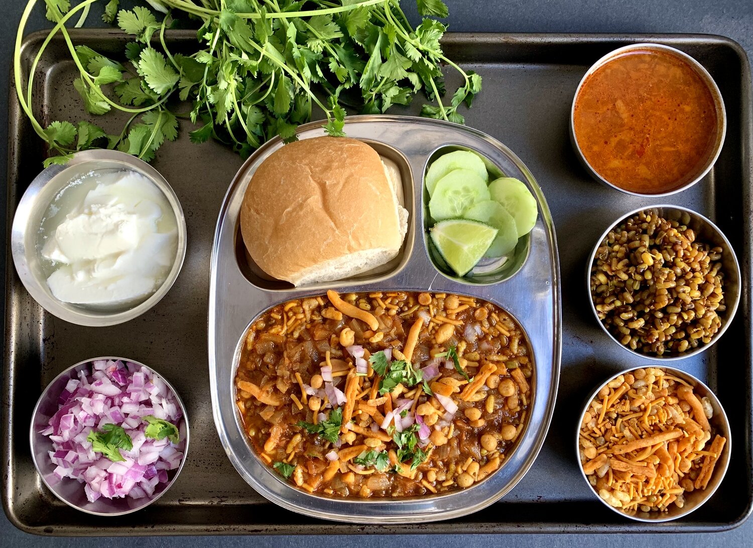 Misal Pav With Kat Fork N Scissors