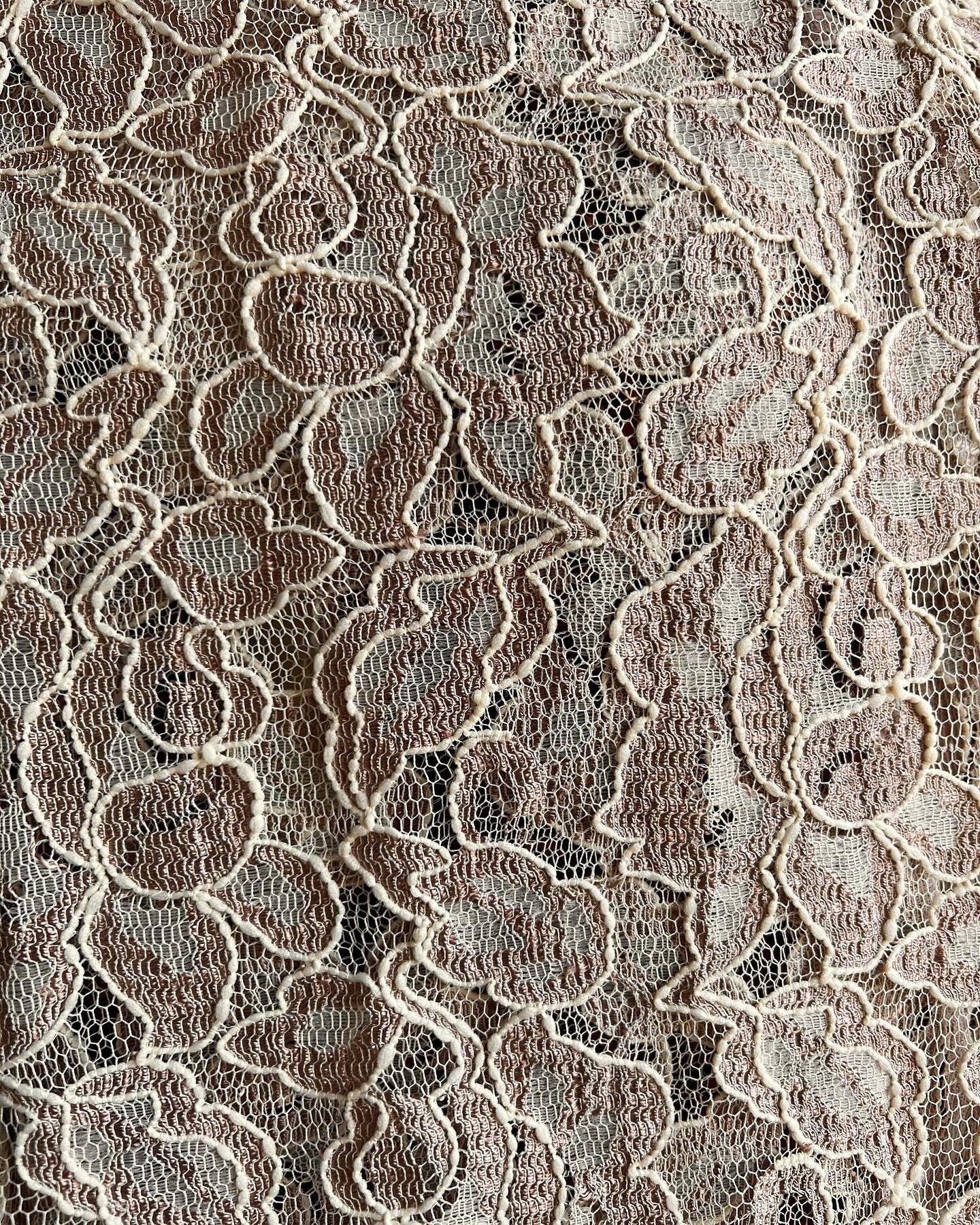 https://i.etsystatic.com/7940962/r/il/595159/5829217945/il_fullxfull.5829217945_mwb5.jpg