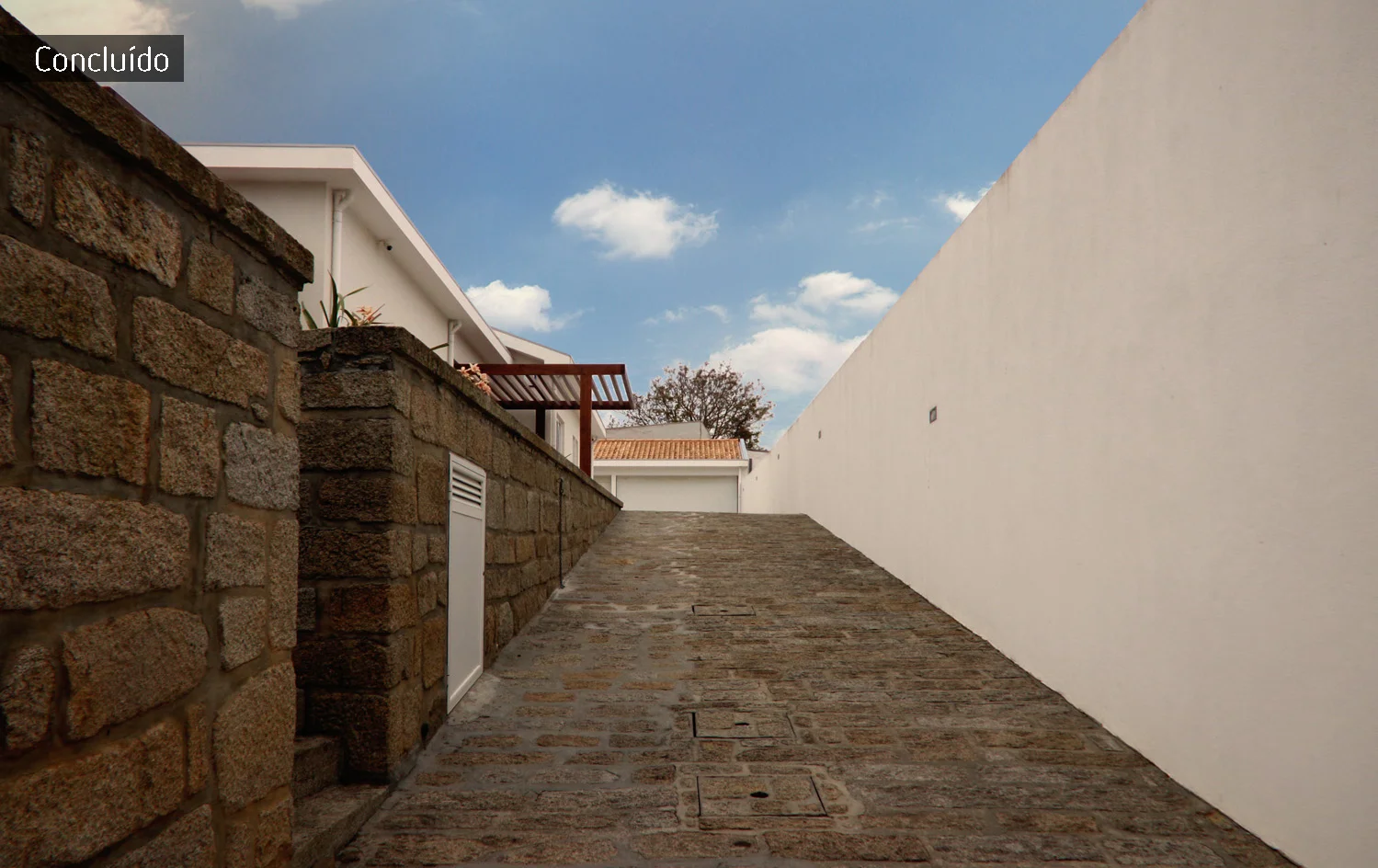 03b - Entrance Ramp - Completed_Rampa de Entrada - Concluido.jpg