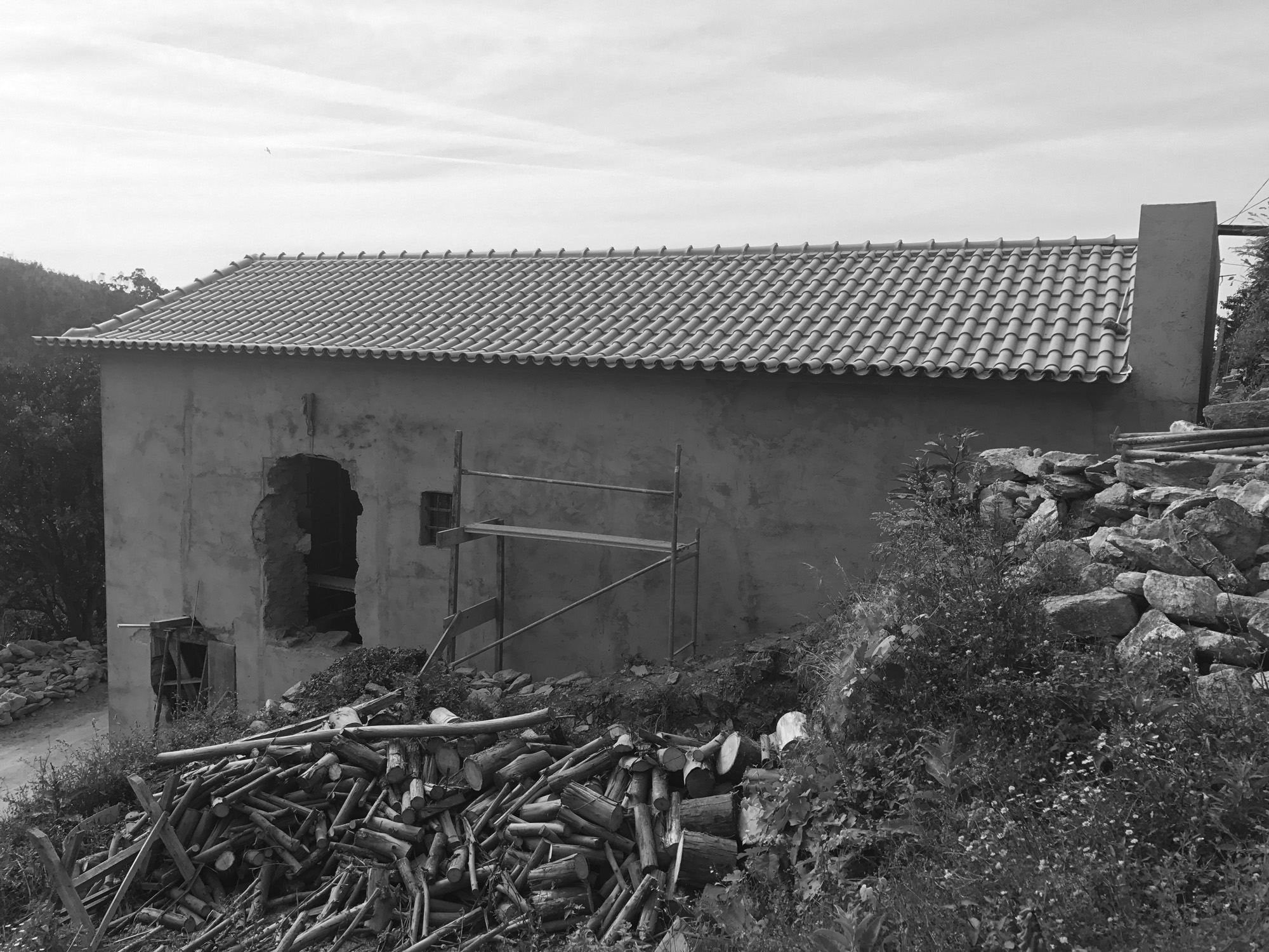Moradia Folgorosa - Vale de Cambra - EVA atelier - Arquitectura - Obra - Arquitecto - Porto - EVA evolutionary architecture (9).jpg