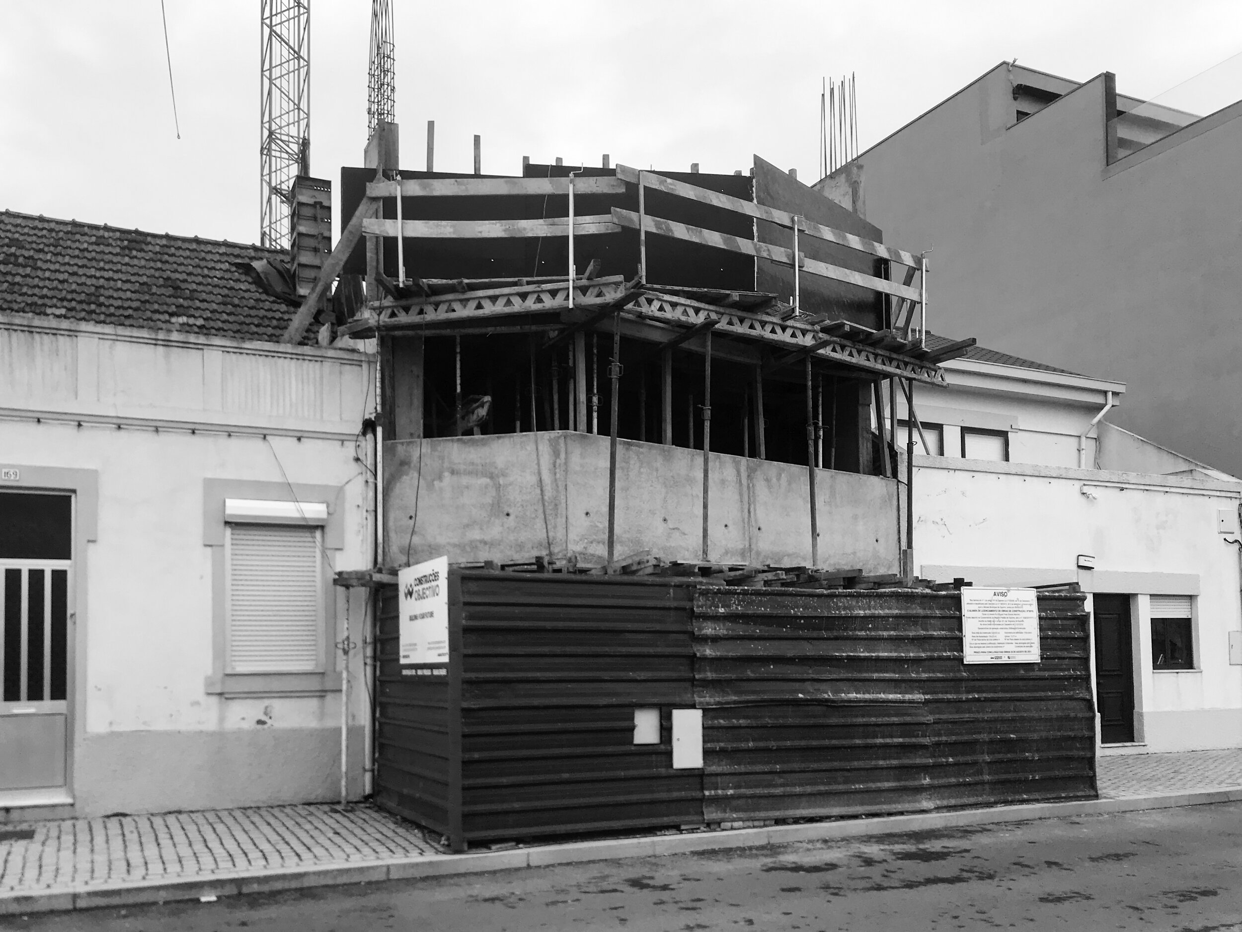 Moradia R8 - eva atelier - espinho - construção - arquitectura - projecto - porto (36).jpg