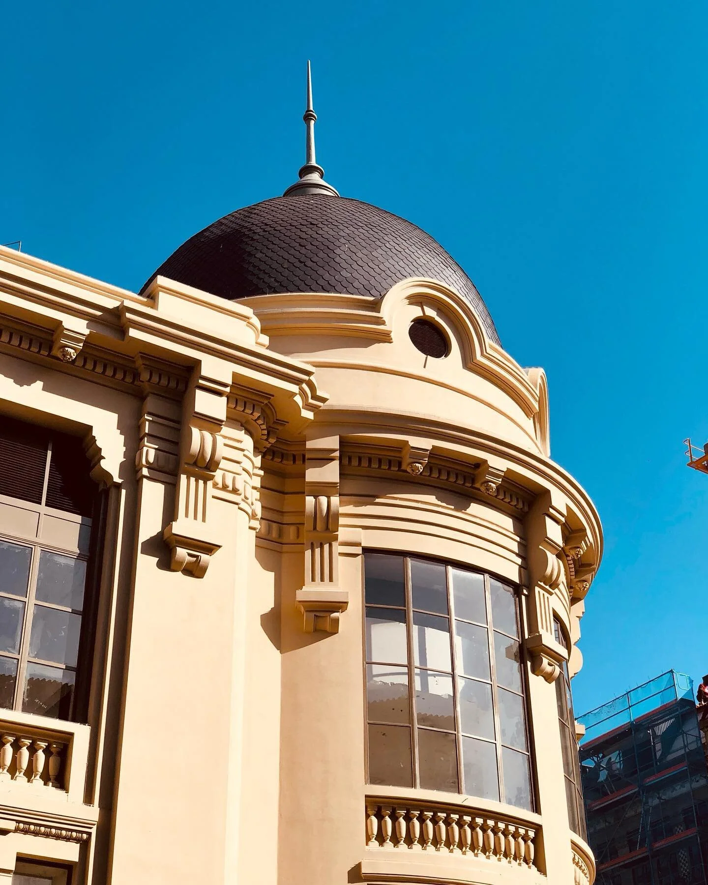 de volta | #iloveporto #mercado #portosentido #bolh&atilde;o #porto #arquitectura #igersporto #igersportugal  #centrohistorico #portugal #PortugalFrames #portugal_de_sonho #portugal_em_fotos #portugalcomefeitos #portugaldenorteasul #vinhodoporto #arc