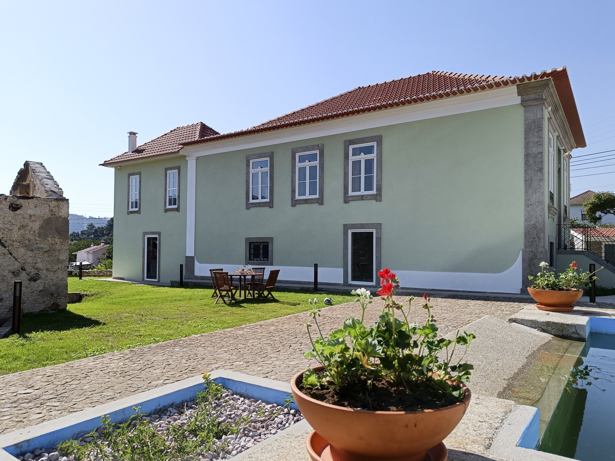 Moradia Burgães - Casa Brandão - Vale de Cambra - EVA atelier - arquitectos - Reabilitação (4).jpg