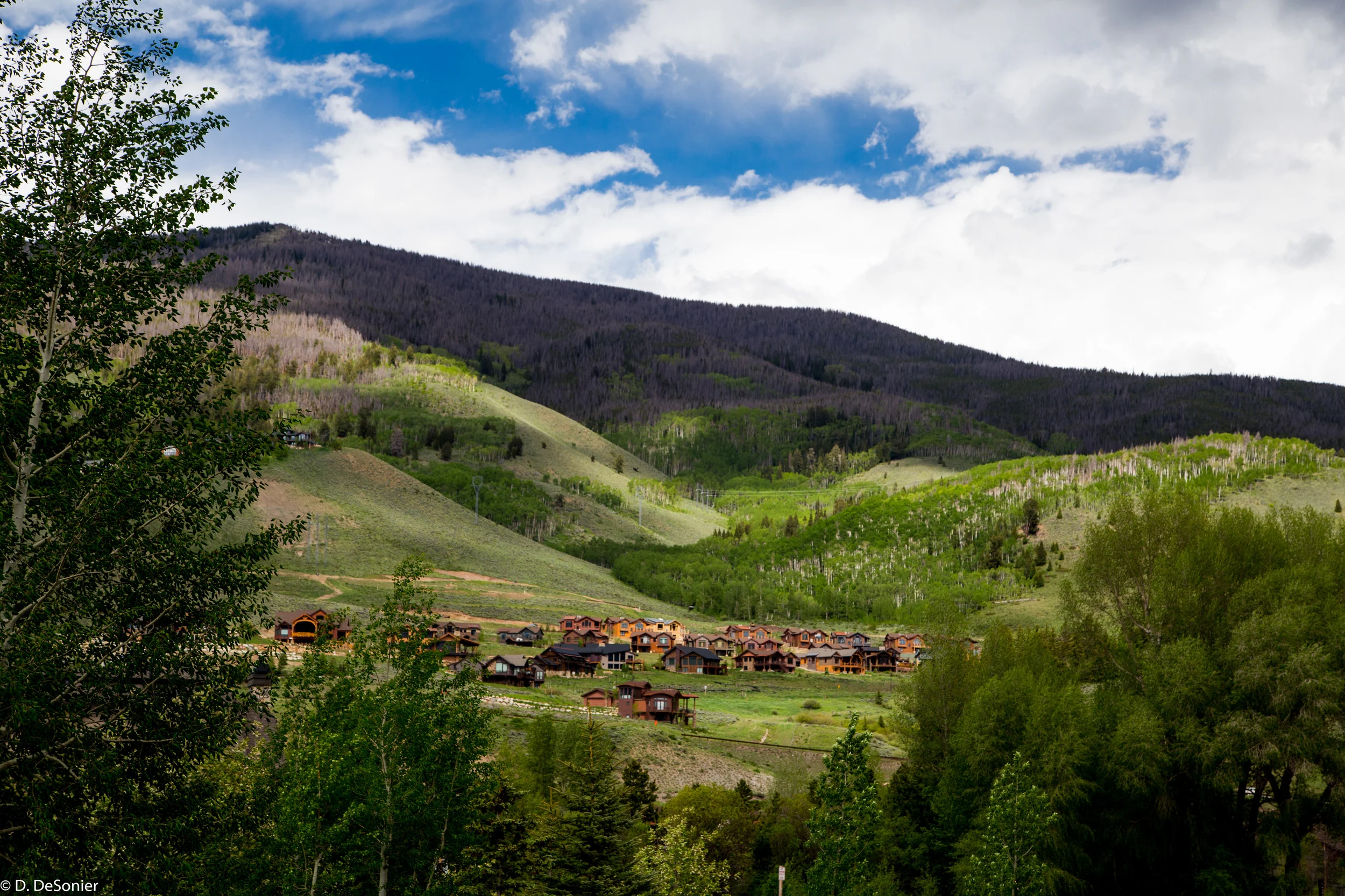 Hillside homes in Silverthorne.