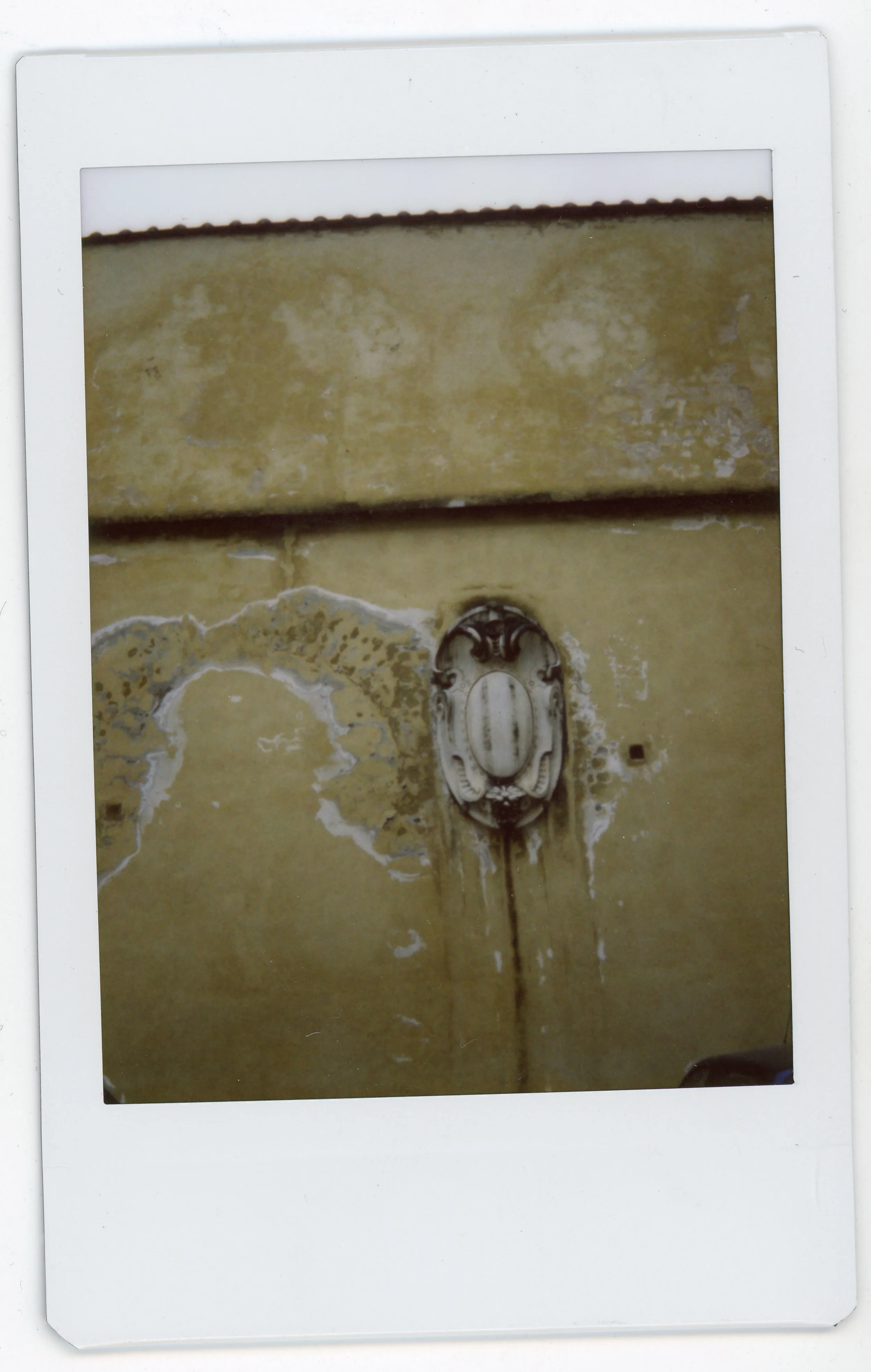 Polaroid032.jpg