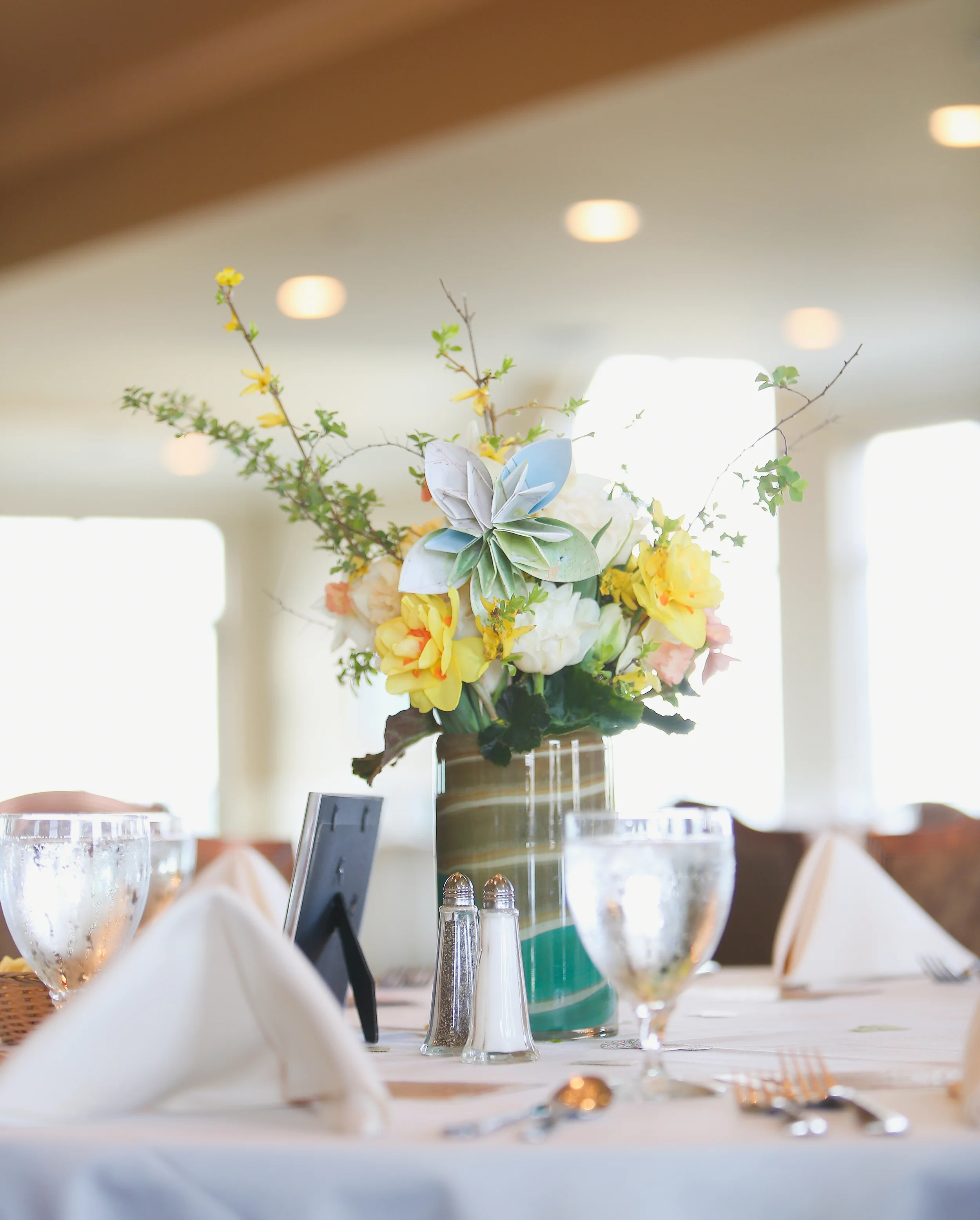 spring-wedding-flowers-indiana.jpg