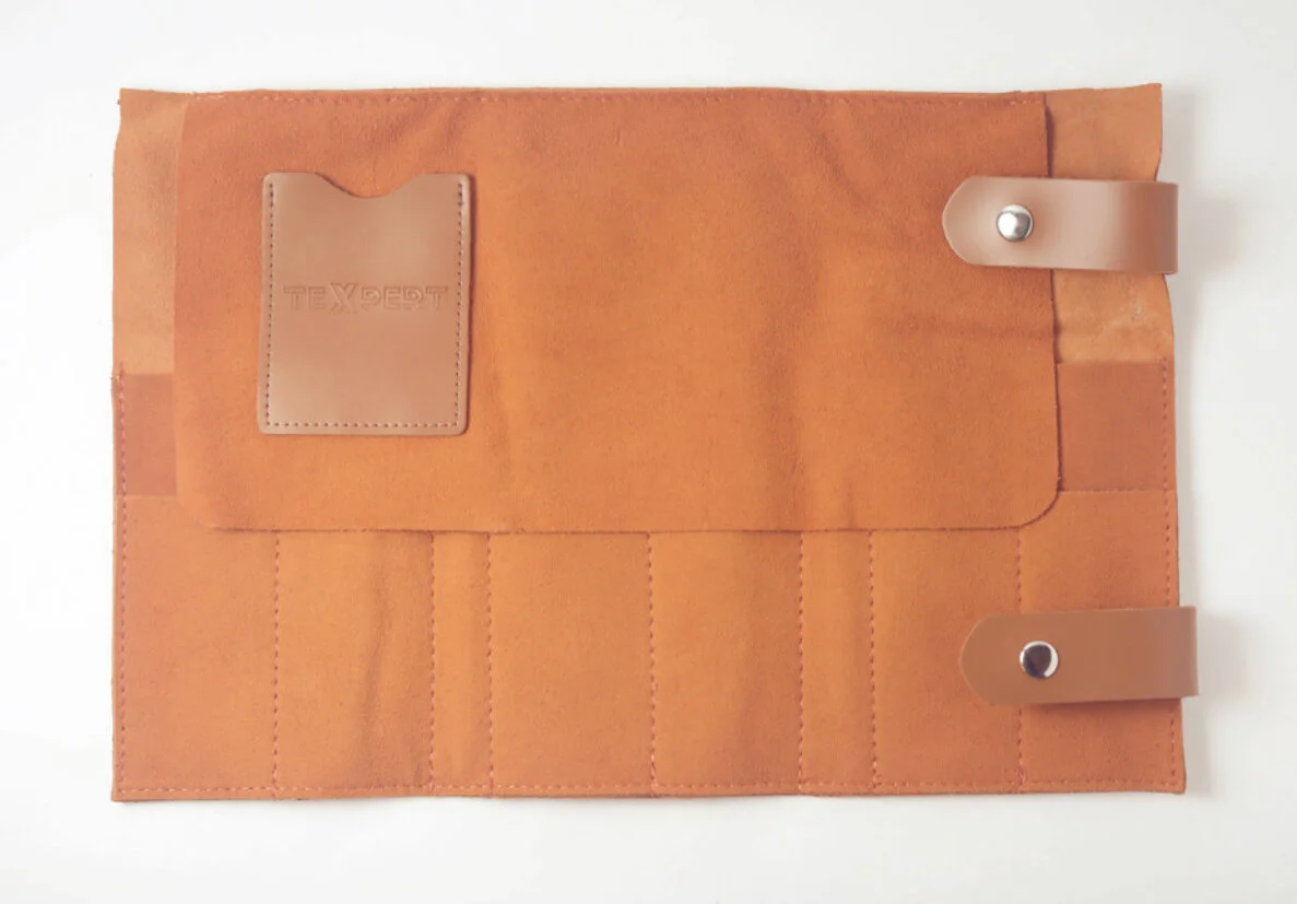 CB387F81-D4DB-43BE-AF1D-DA038B134195