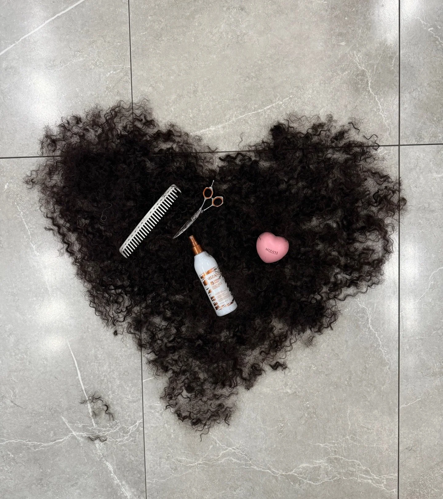 Texture is our love language. 🤎
Every @texpertcollective tool is designed to honor the beauty and complexity of curls, coils, and waves.

Whether shaping, cutting, or defining&mdash;we build tools that help artists elevate every strand.
It&rsquo;s a