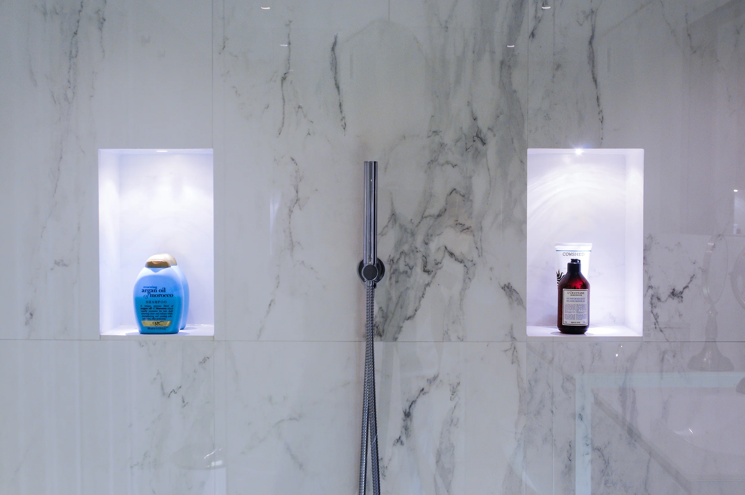 Bathroom1.jpg
