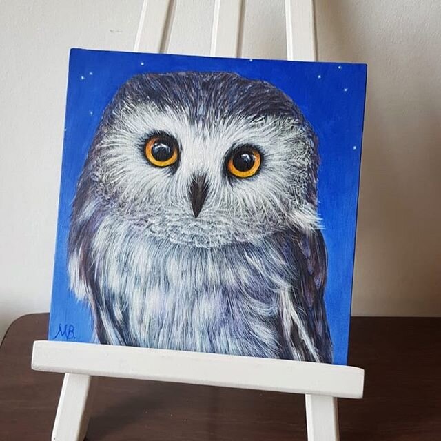 Petit Hibou, 20x20 cm acrylique sur carton entoil&eacute;.
🦉Commande pour un enfant, bas&eacute;e sur son doudou hibou 🤗
.
.
#hibou #doudou #peinturedehibou #peinturepetitformat #hiboudoudou #owlpainting #smallformatpainting #animaltotem #animauxto