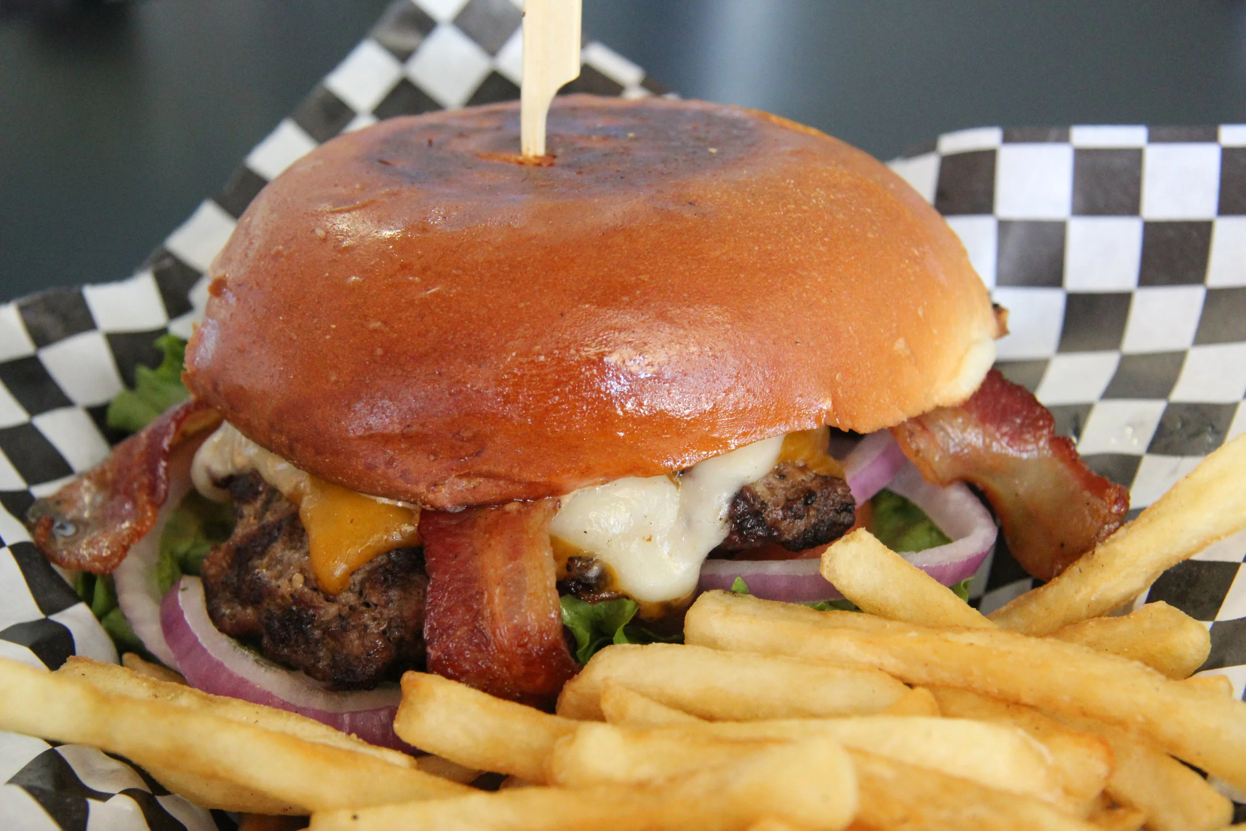 Ultimate Cheeseburger