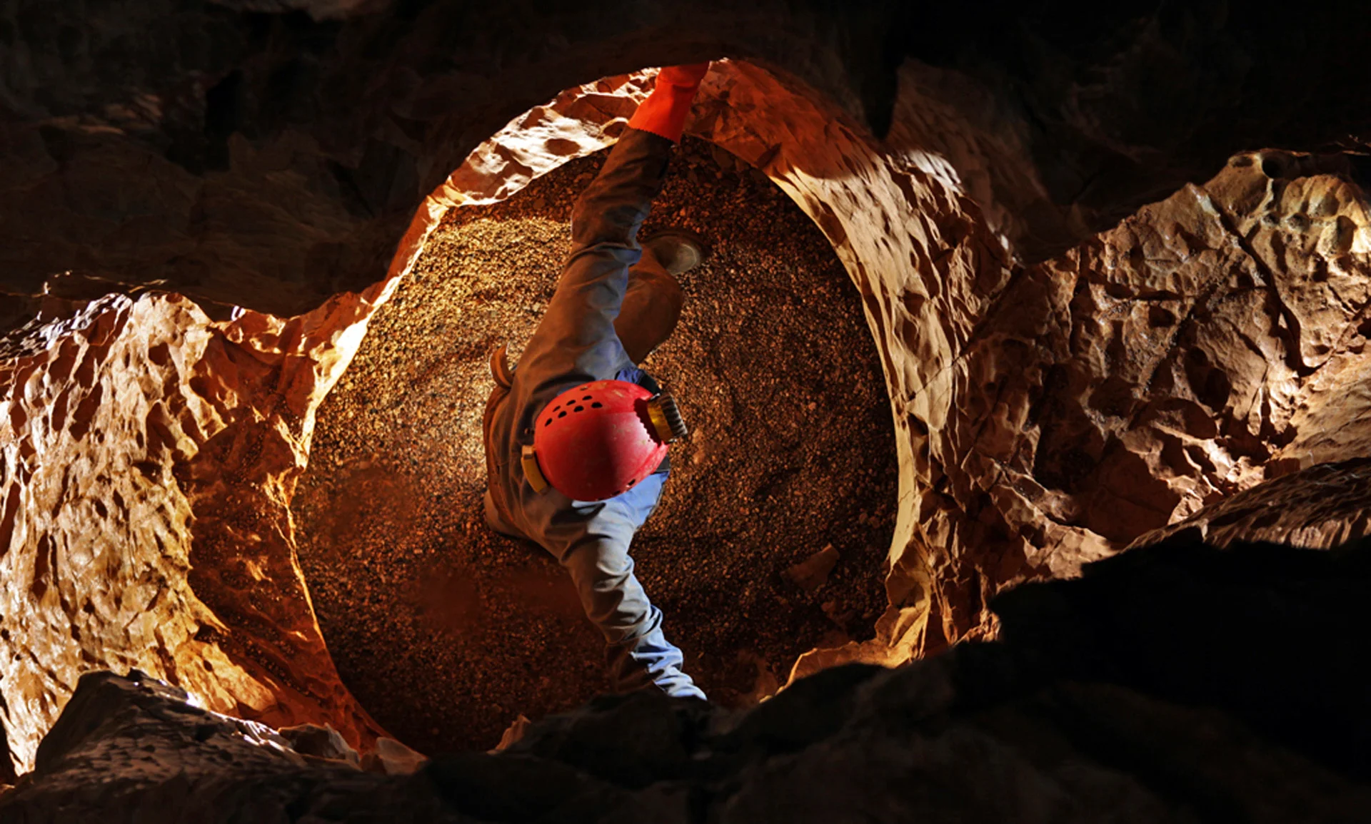 kasiabiernacka_caves53a.JPG