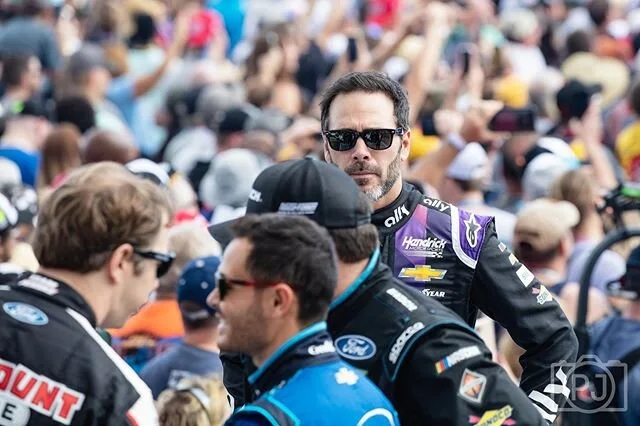 The Legend, the Superstar and the Young Guns.
#hendrickmotorsports @teamhendrick #jimmiejohnson @jimmiejohnson #chaseelliott @chaseelliott9 #alexbowman @alexbowman88 #williambyron @williambyron #nascar @nascar  #daytona500 @disupdates #daytonainterna