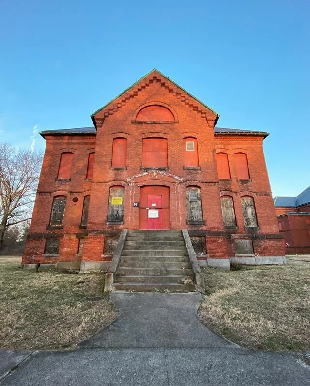Nightmare factory
#medfieldstatehospital #mentalhospital #abandonedplaces #massachusetts #newengland #abandoned #history