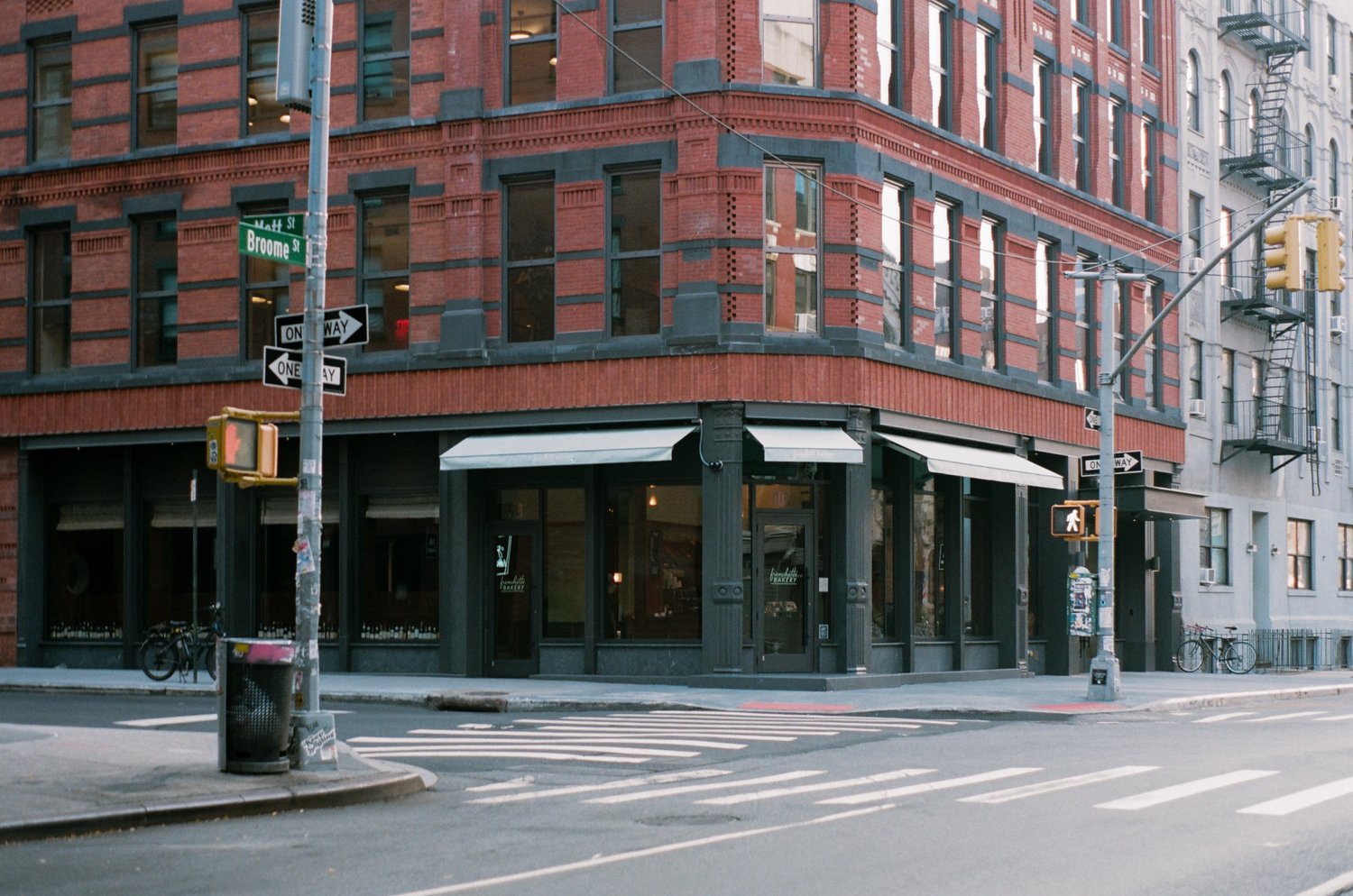 Interior and hospitality photography at Frenchette Bakery, by Jack Sorokin. Image 9.