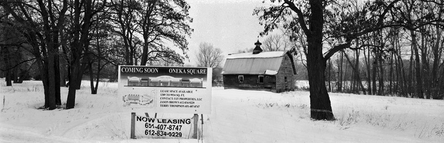 Hugo_MN_Sign_In_Front_Of_Barn.jpg