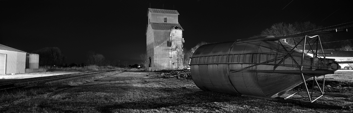 Hayward_MN_Coop_Demolition6_2011.jpg