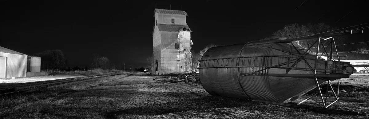 Hayward_MN_Coop_Demolition6_2011.jpg