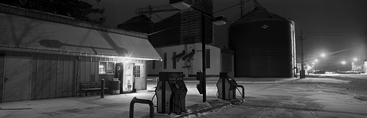 Dexter_MN_View_Of_Elevator_From_Fuel_Station_2012.jpg