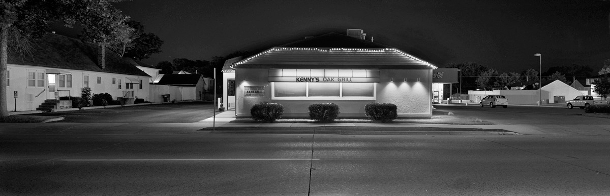 Austin_MN_Kennys_Restaurant_2011.jpg