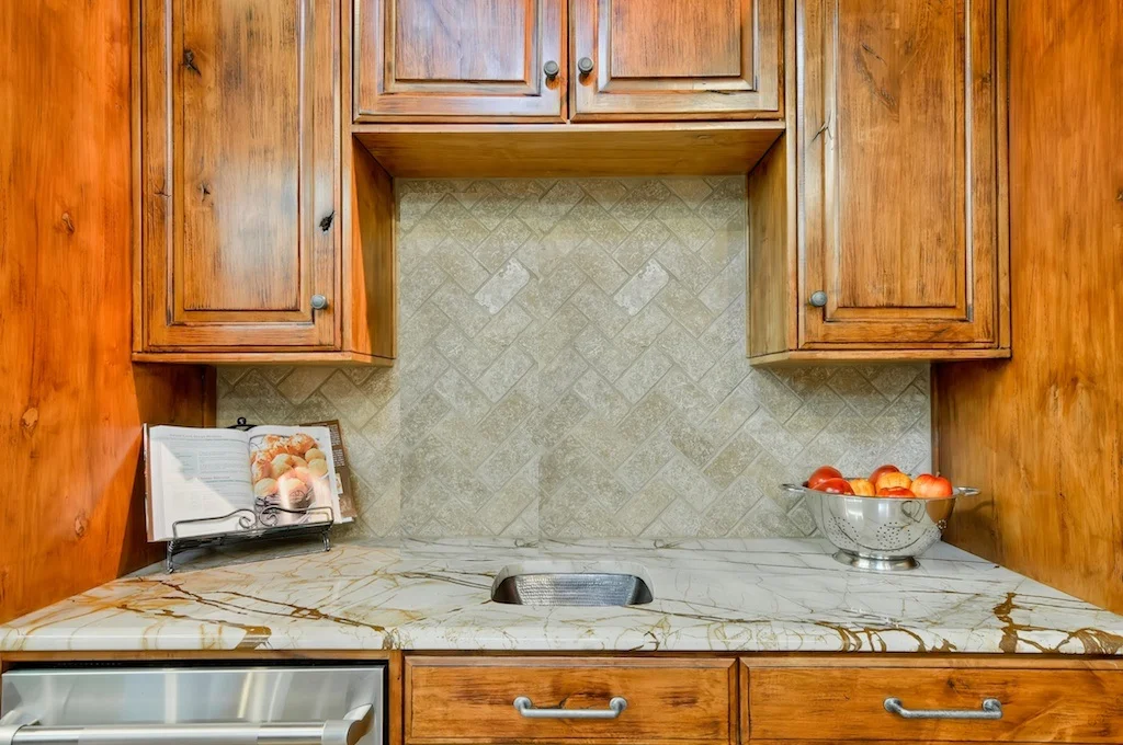 L And L Solid Custom Cabinets Solid Custom Cabinets