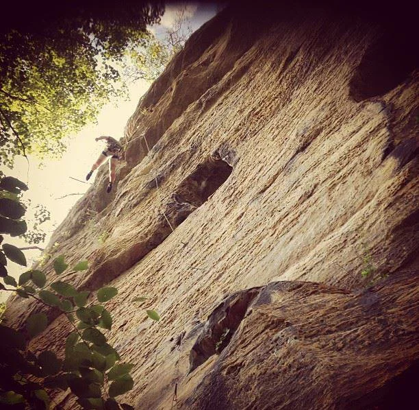 Jeremiah lowering off after a flash of Bathtub Mary, 5.11a