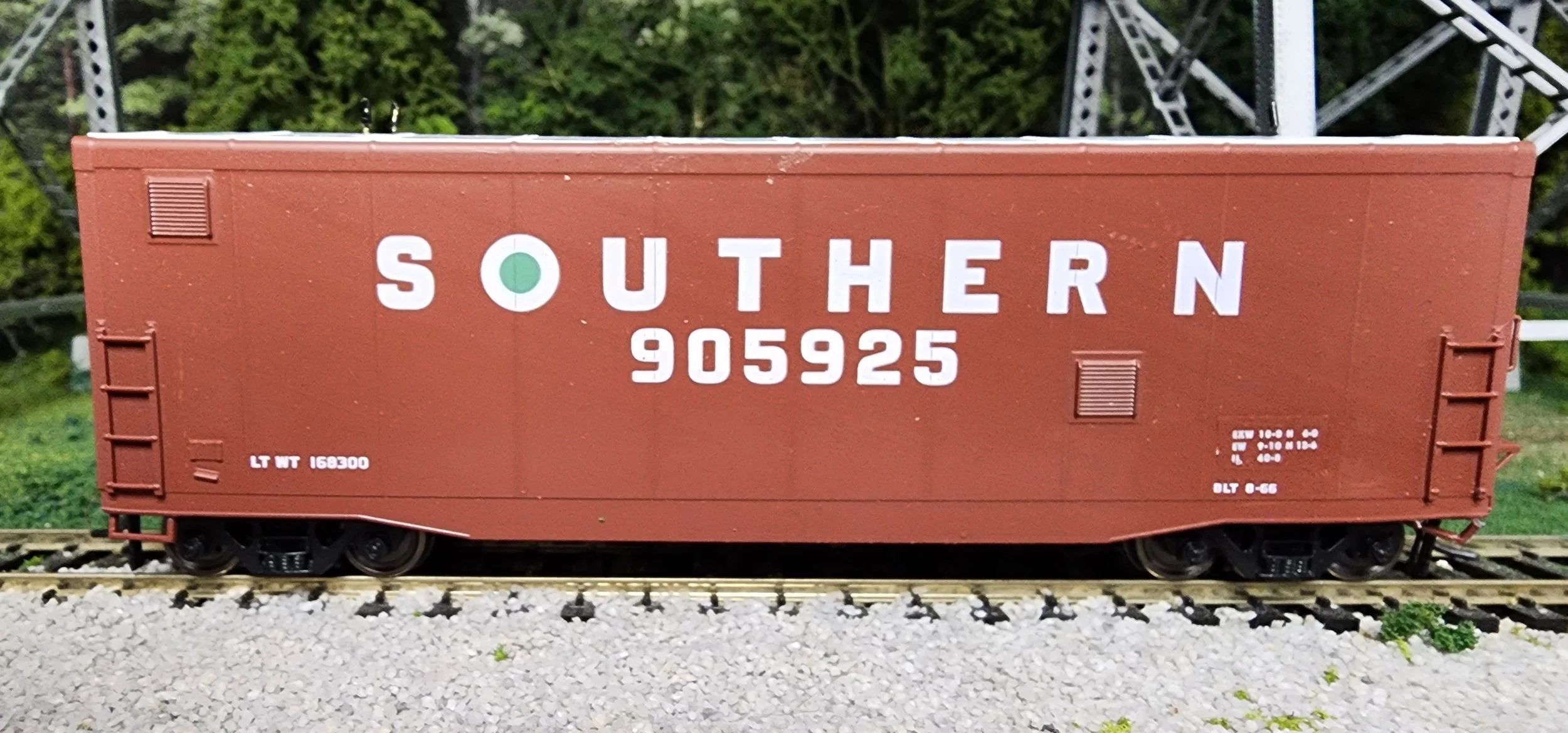 SOUTHERN 905925.jpg