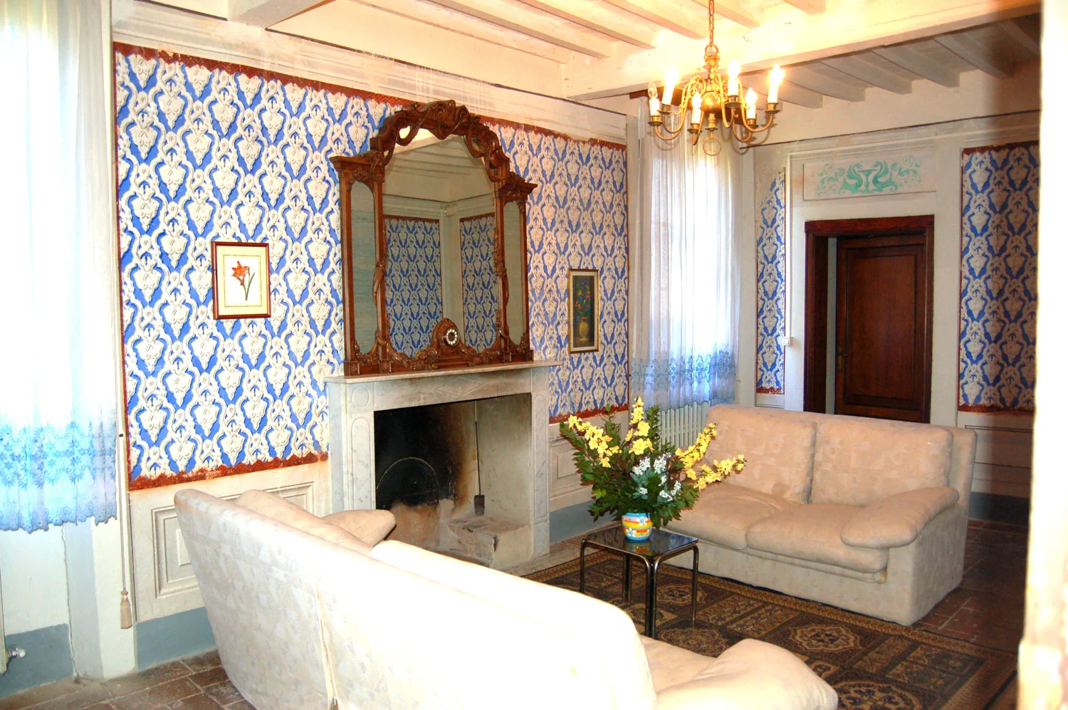 livingroom on the first floor.jpg