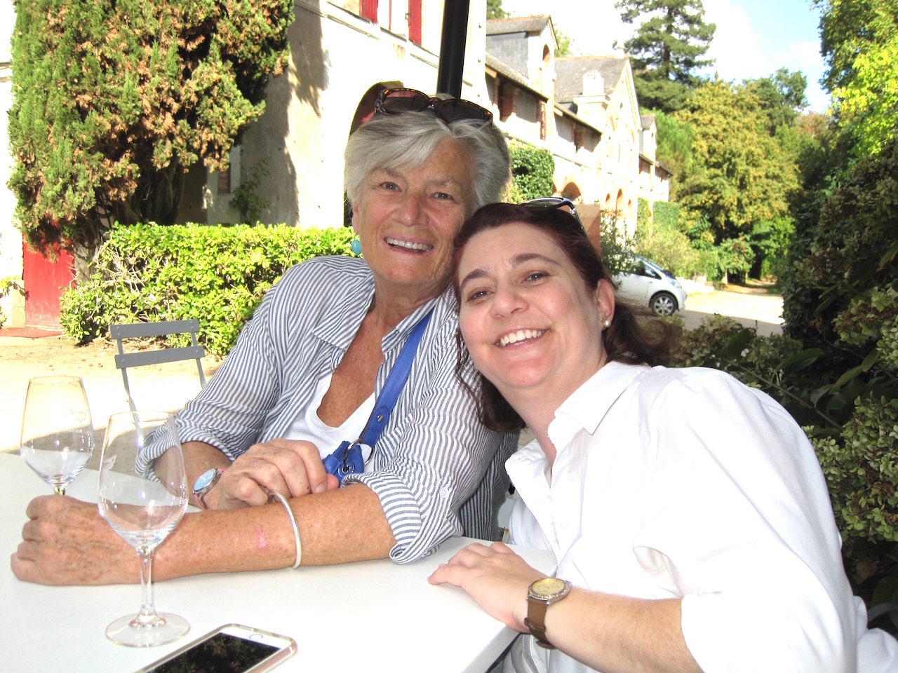 france-florence-and-liz.jpg