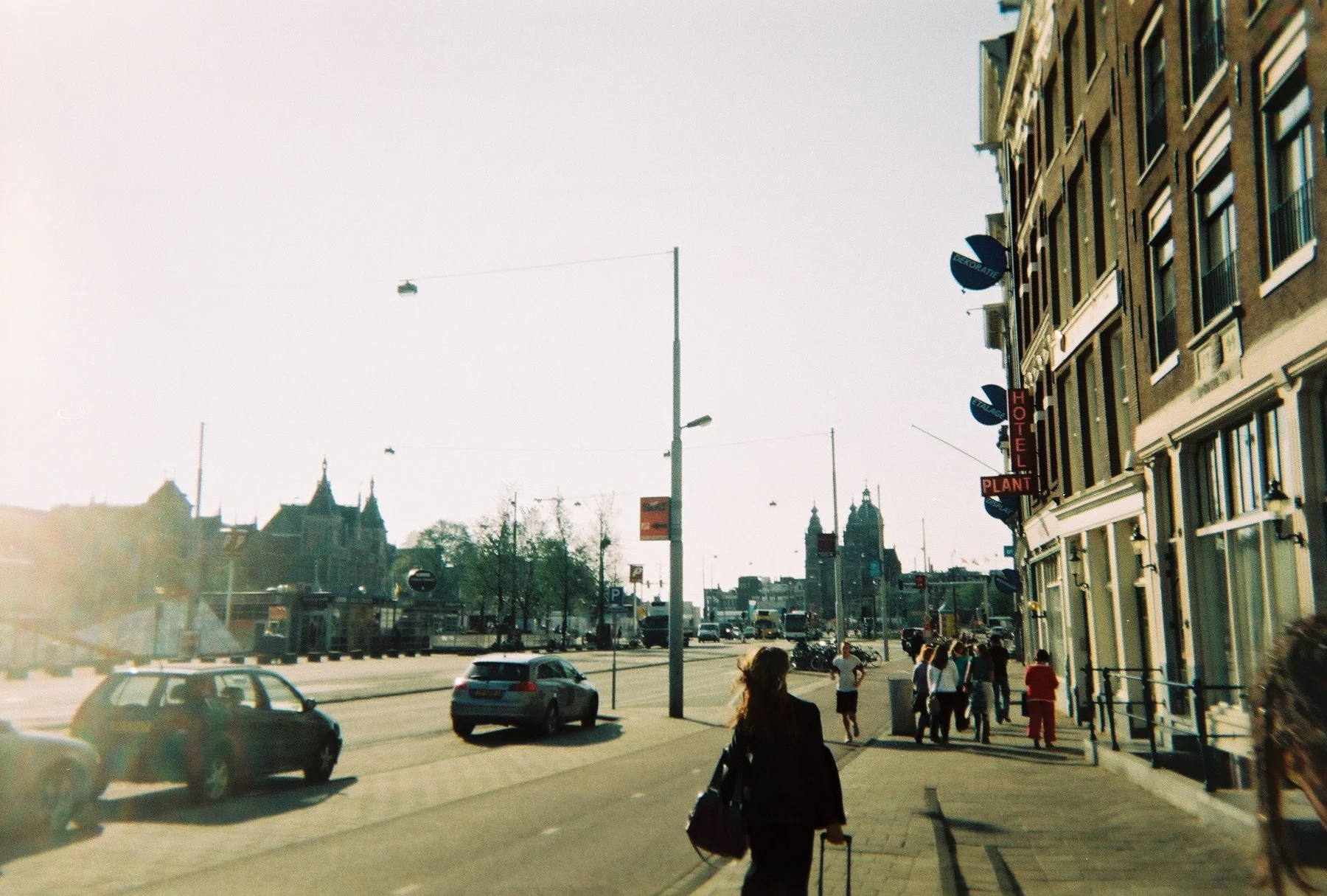 R1-02846-000A_0001.jpg