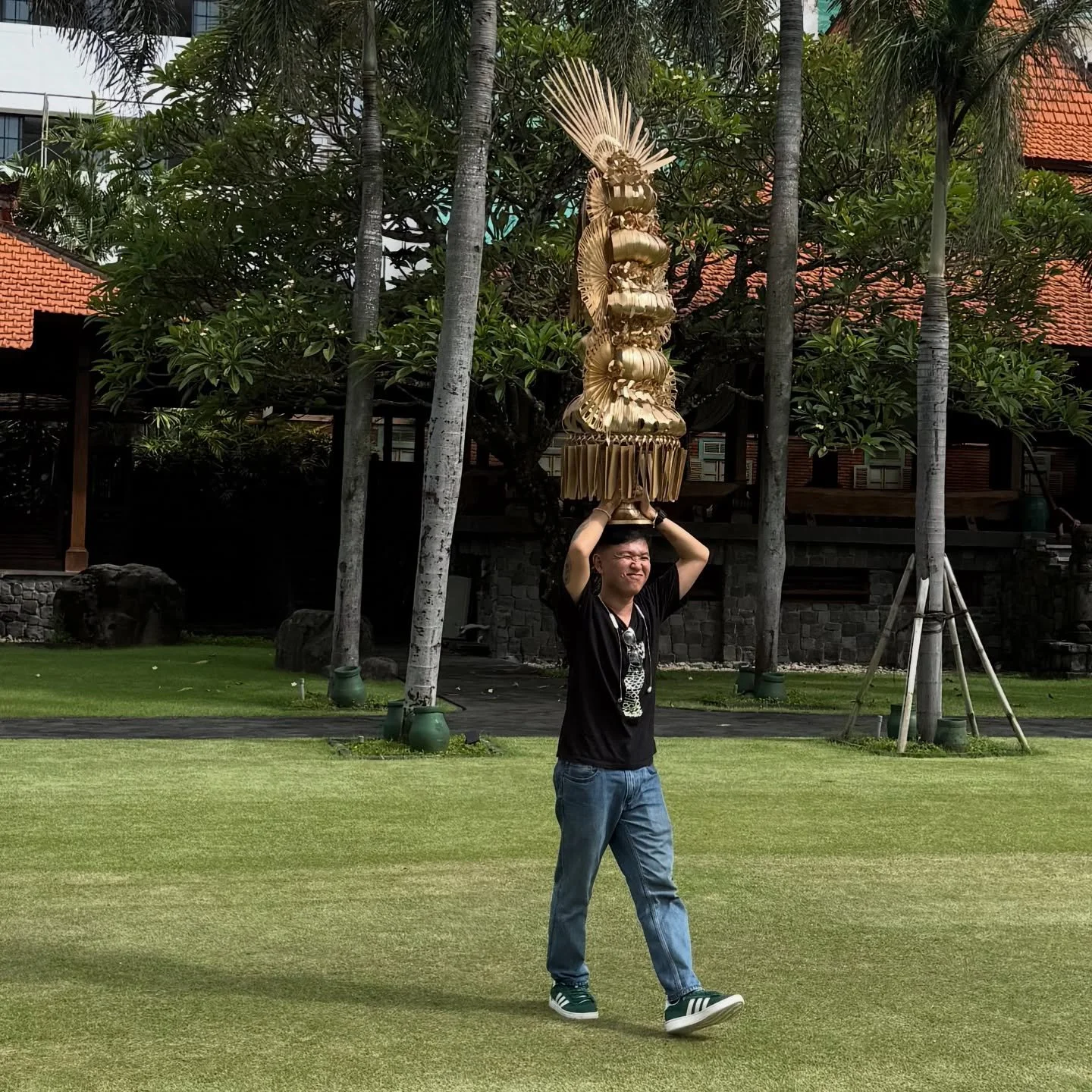 In event planning, sometimes you end up doing things you never imagined you would do. And things that your parents will never understand. #donttellmomiworkinevents