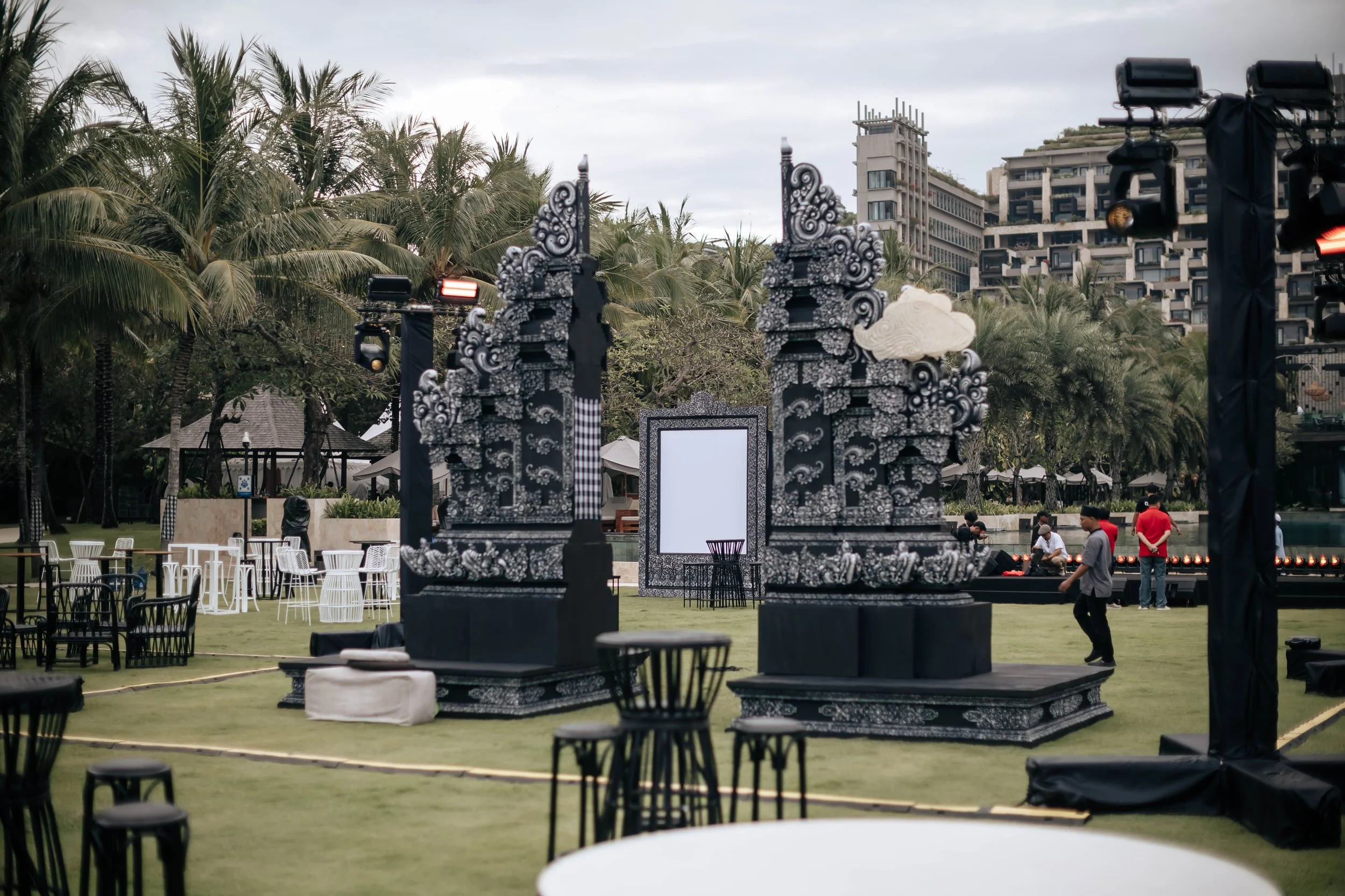 115Bali Event Design Kempinski Poleng.JPG